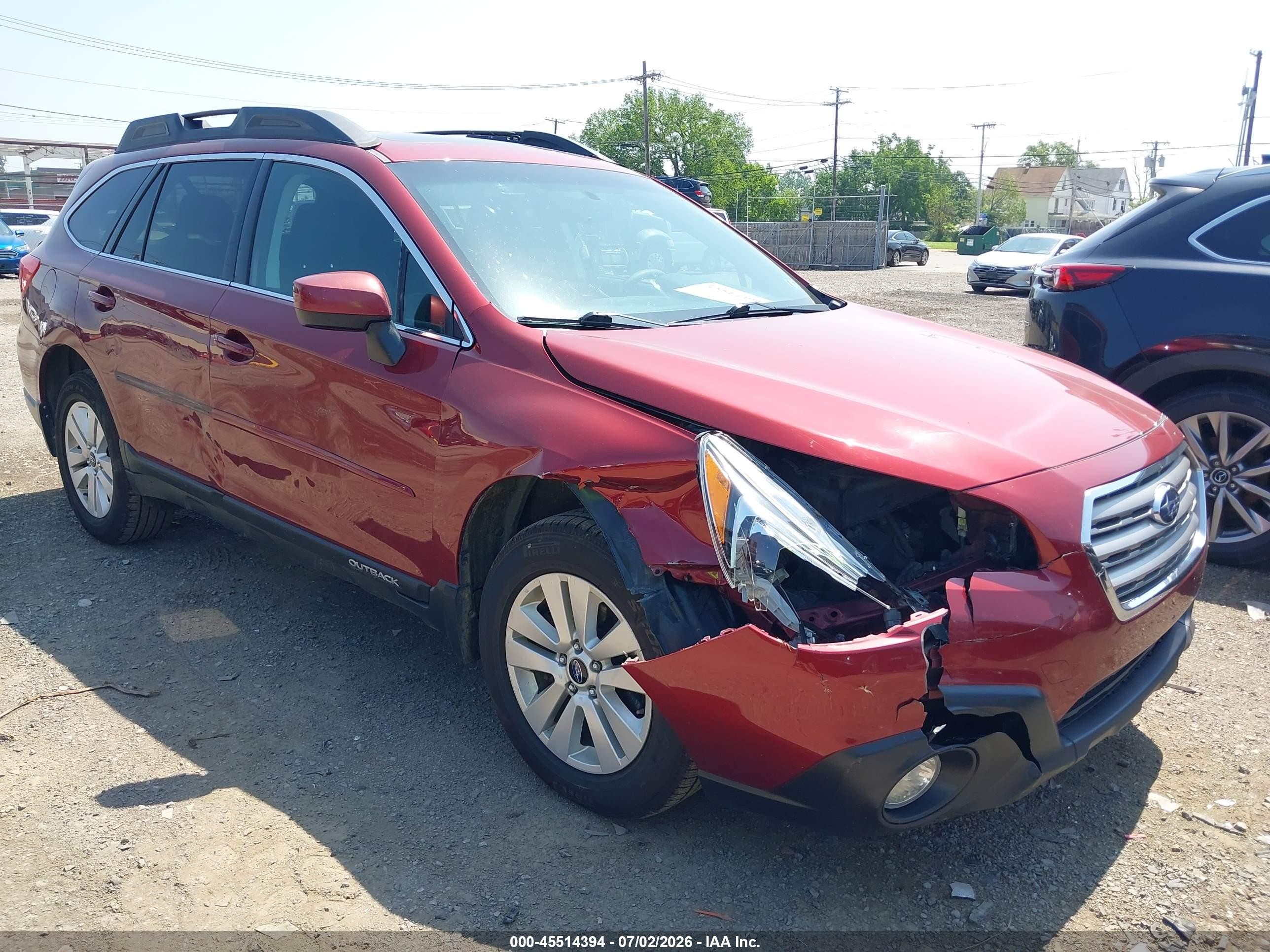 2016 Subaru Outback Premium, VIN 4S4BSADC1G3255208 — Front end