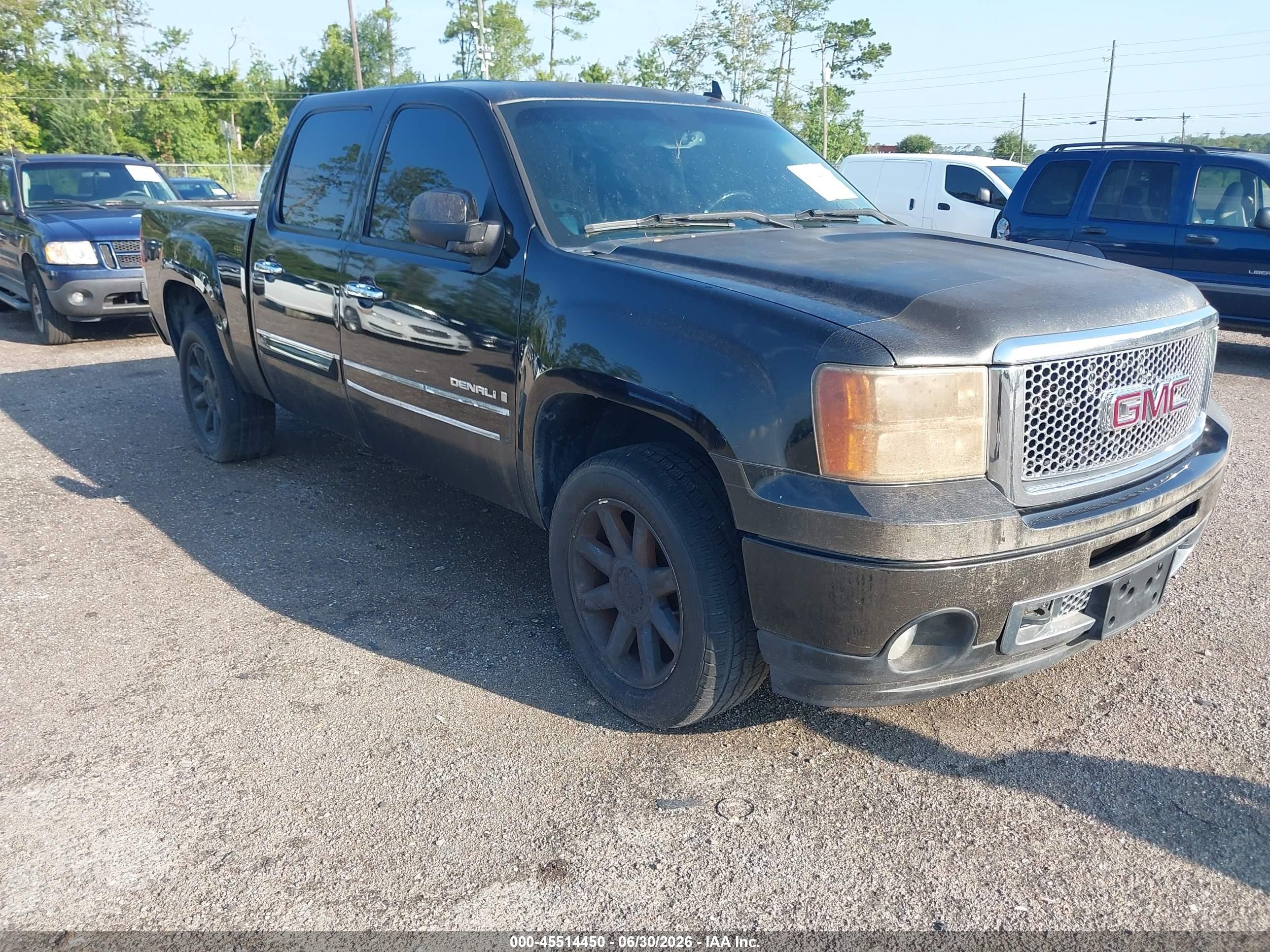 2008 GMC Sierra Denali, VIN 2GTEK638681311520 — Normal wear