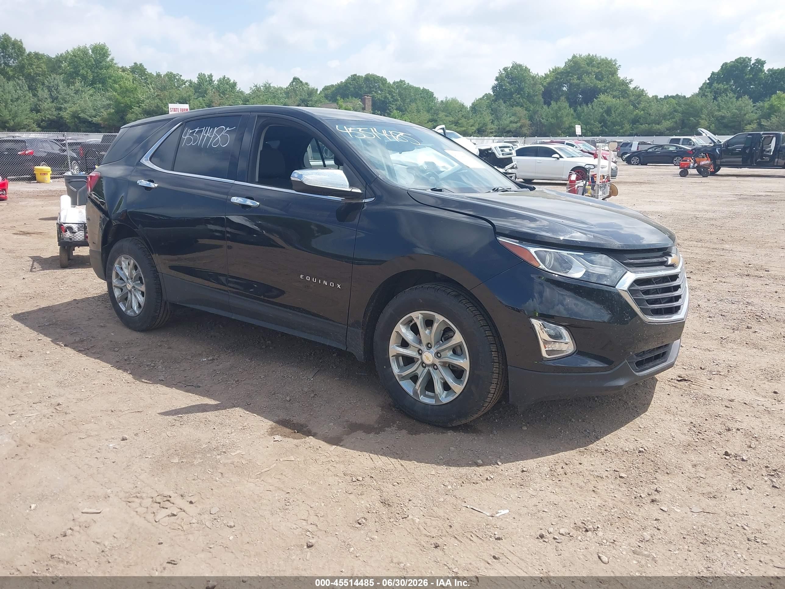 2019 Chevrolet Equinox LT, VIN 2GNAXTEV2K6131308 — Зад