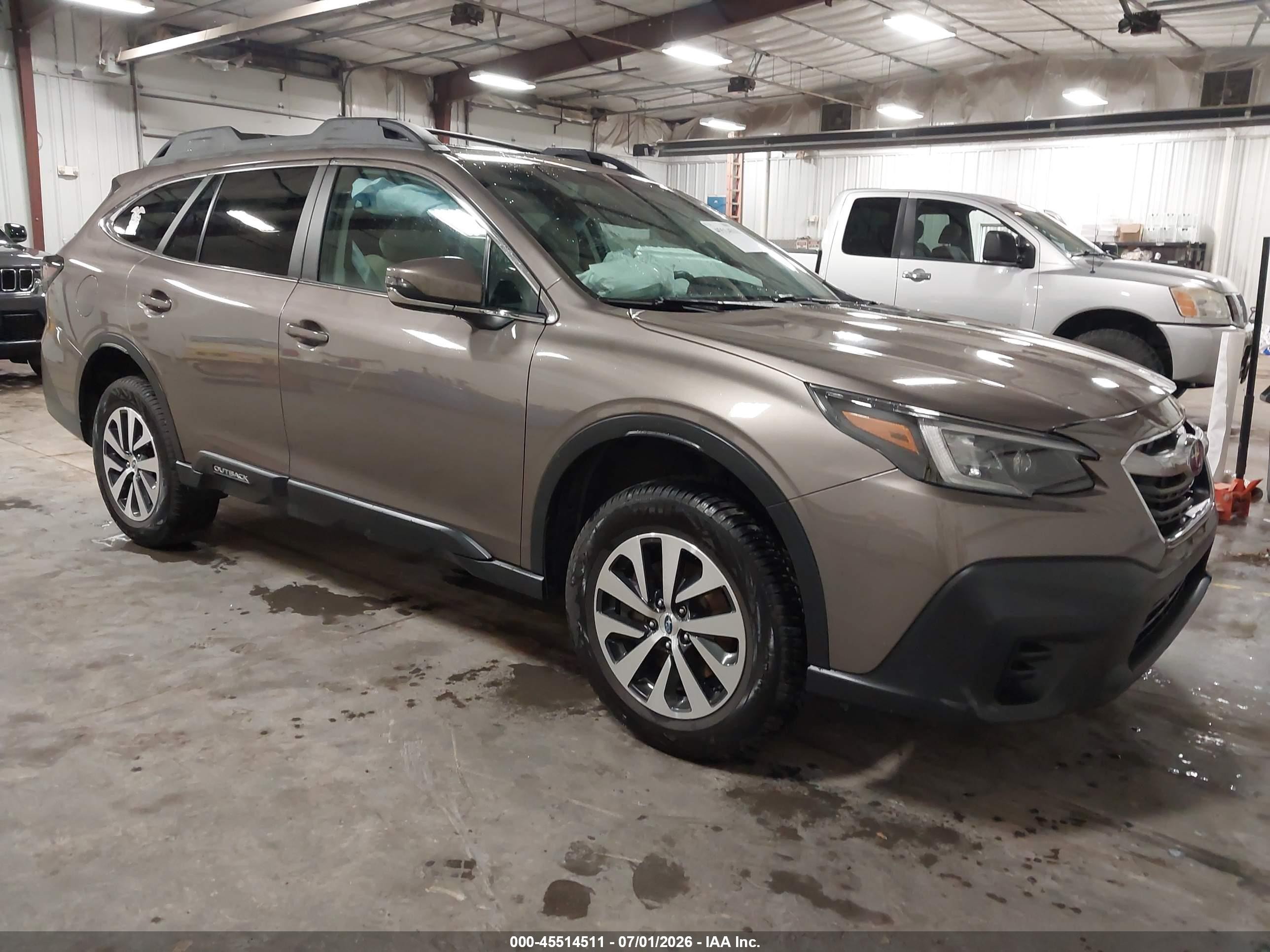 2021 Subaru Outback Premium, VIN 4S4BTAFC1M3159911 — Перед