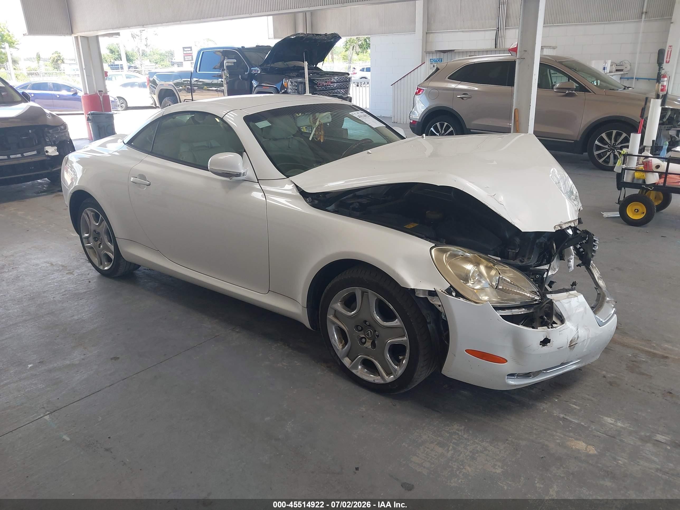 2008 Lexus SC 430, VIN JTHFN45Y889019595 — Front end