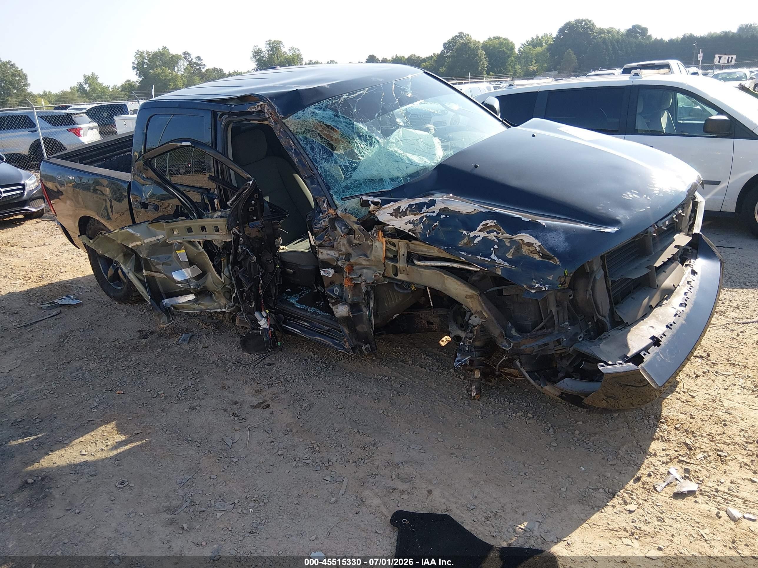 2014 Ram 1500 Tradesman, VIN 1C6RR7KT2ES348978 — Бок
