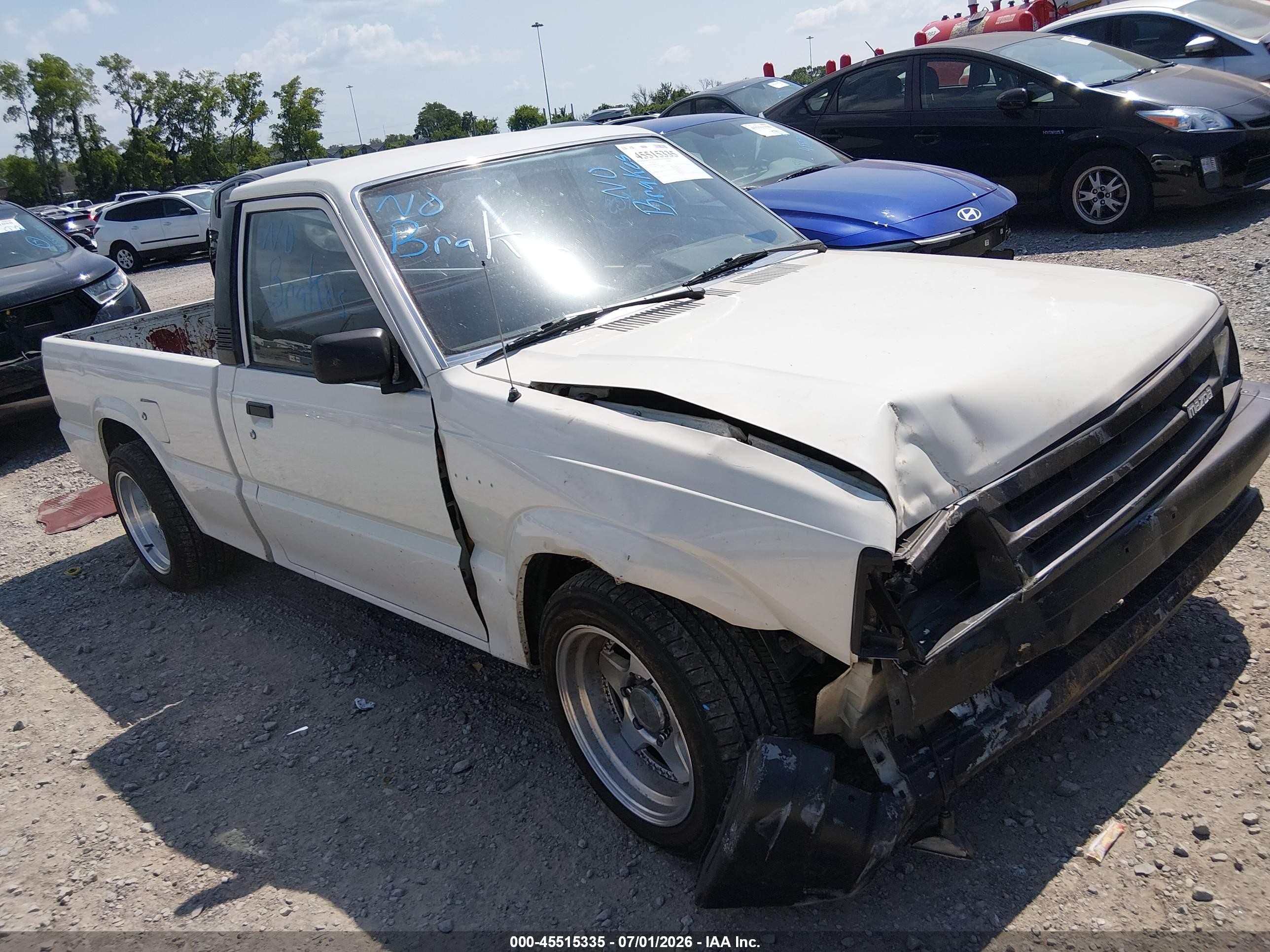 1987 Mazda B-Series SE5, VIN JM2UF1117H0575362 — Перед