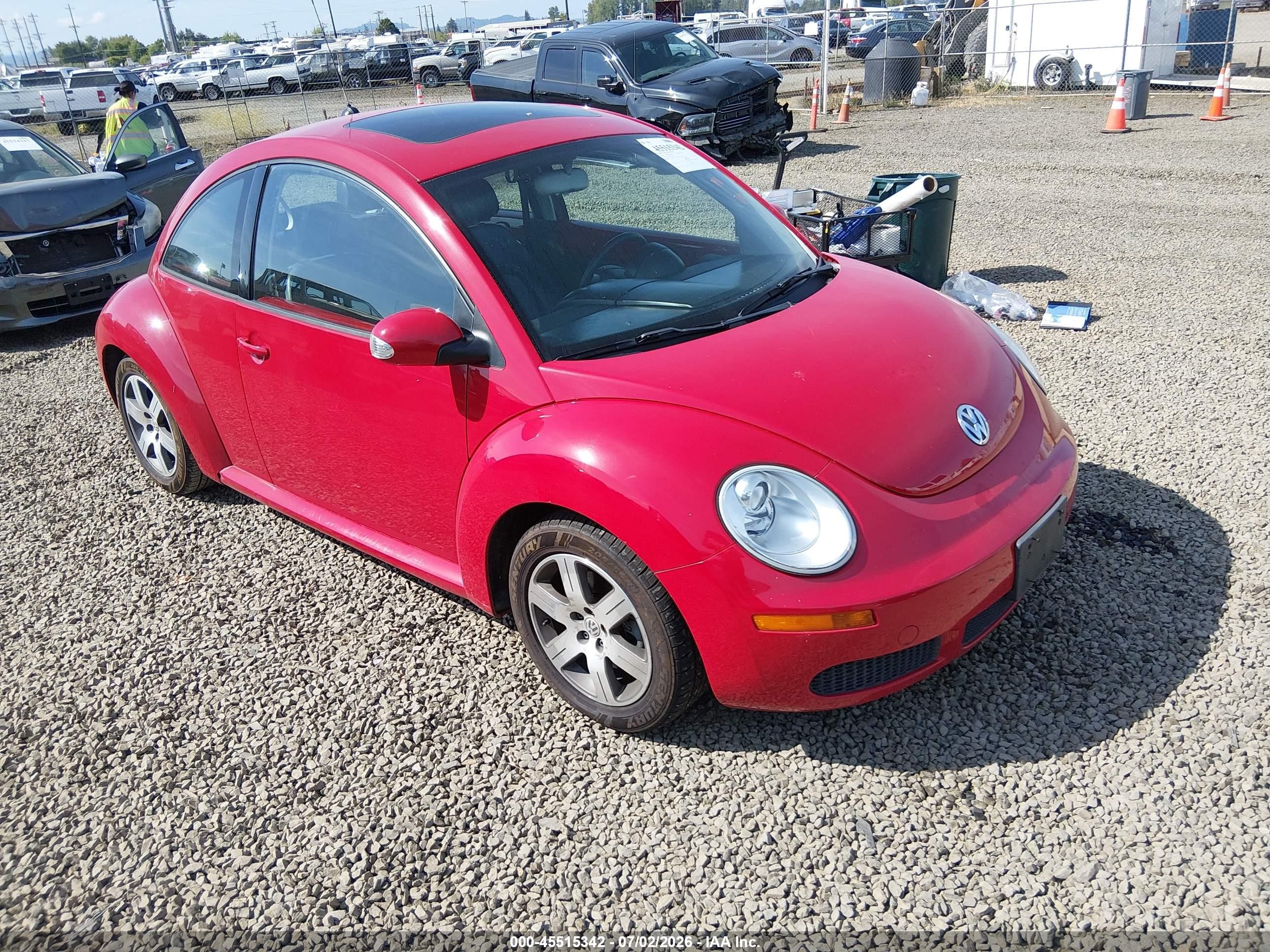 2006 Volkswagen Beetle, VIN 3VWRW31C26M405103 — Rear end