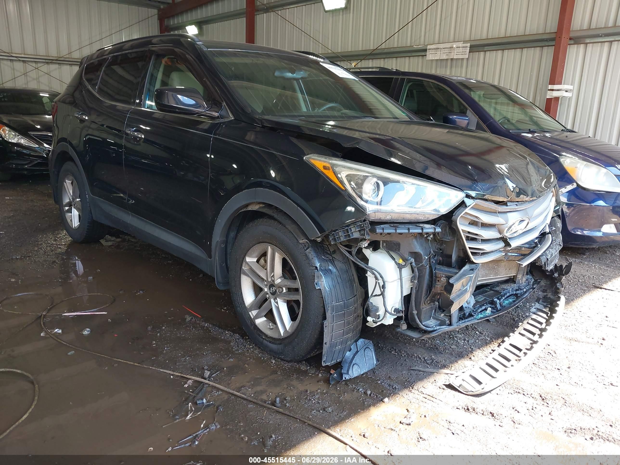2017 Hyundai Santa Fe 2.4L, VIN 5XYZU3LB0HG427307 — Front end
