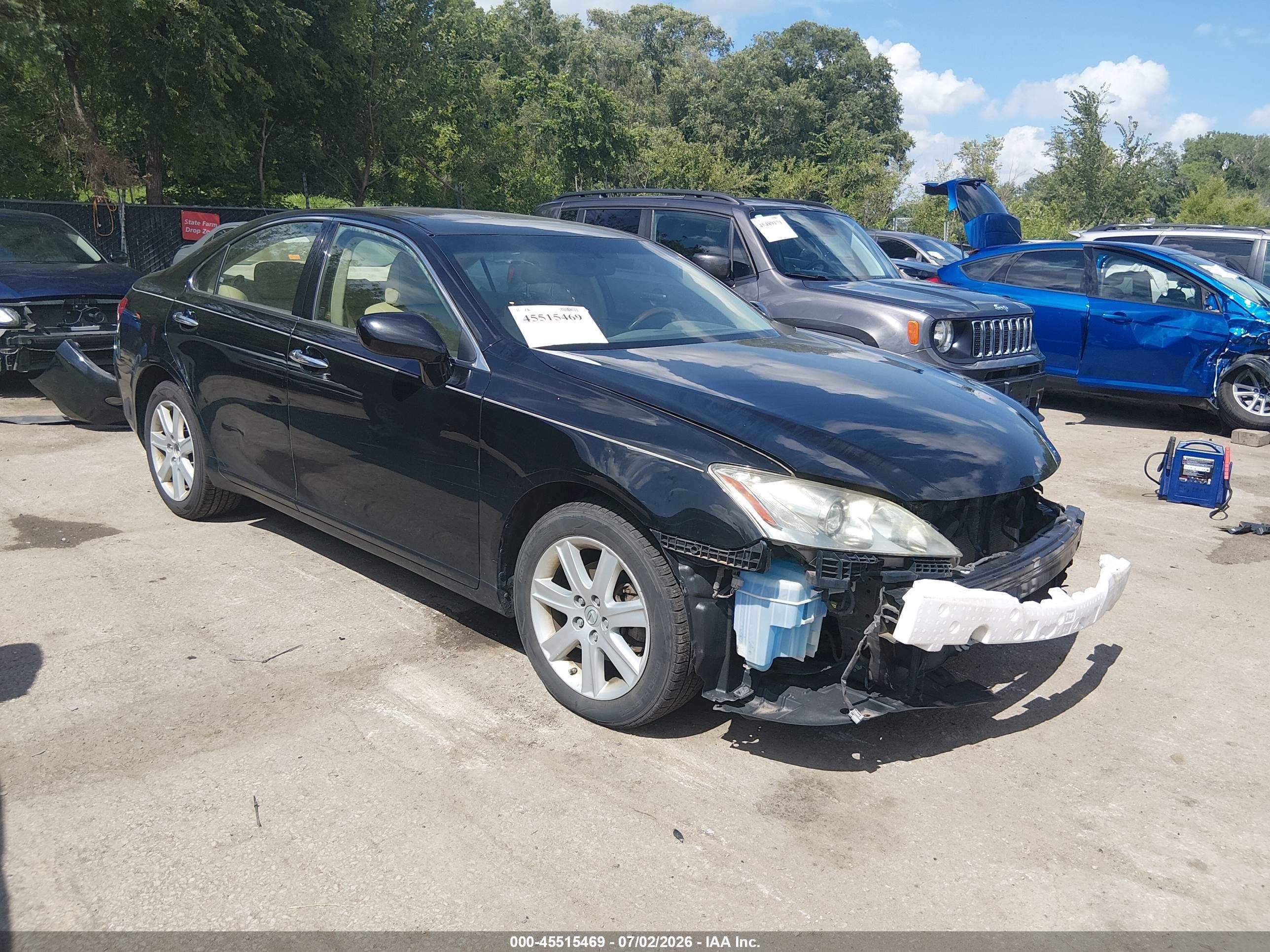 2008 Lexus ES 330, VIN JTHBJ46G582262645 — Front end