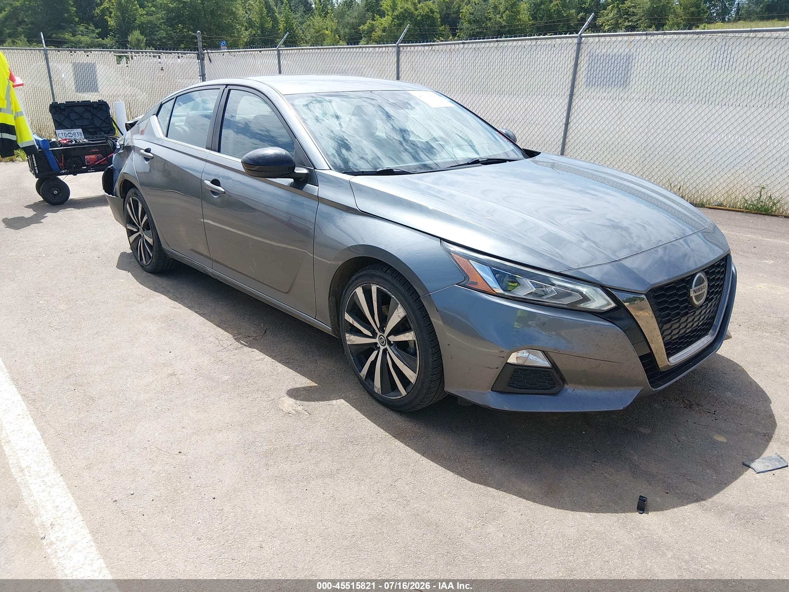 2022 Nissan Altima SR, VIN 1N4BL4CV9NN346983 — Rear end