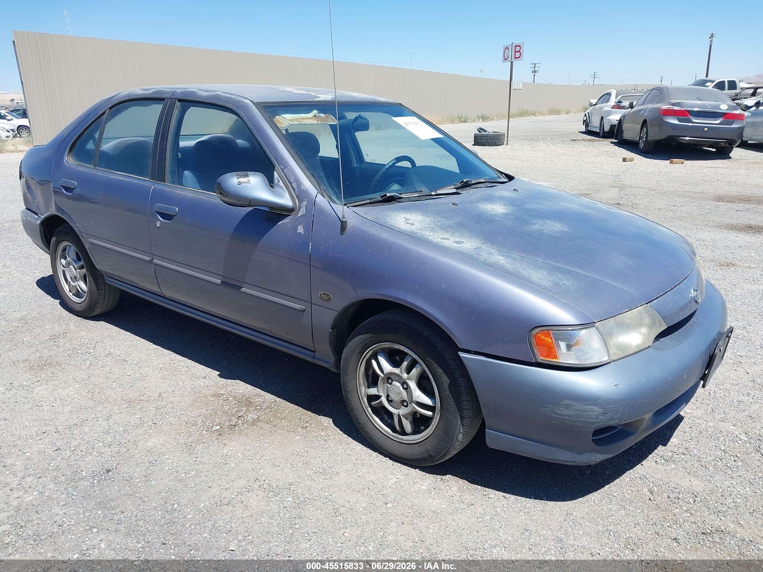 1999 Nissan Sentra XE, VIN 3N1AB41D7XL109000 — Зад