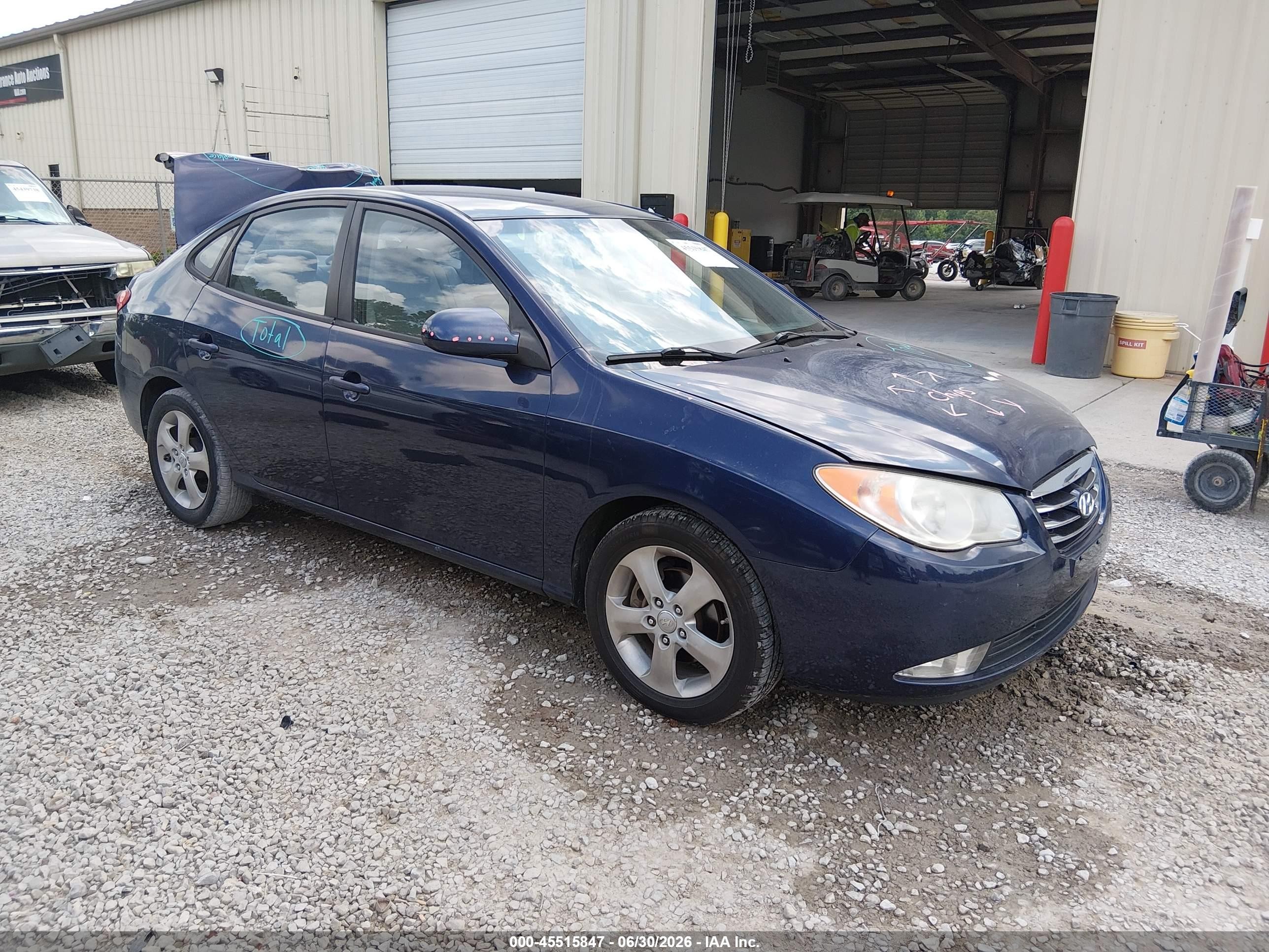 2010 Hyundai Elantra GLS, VIN KMHDU4AD1AU177936 — Rear end