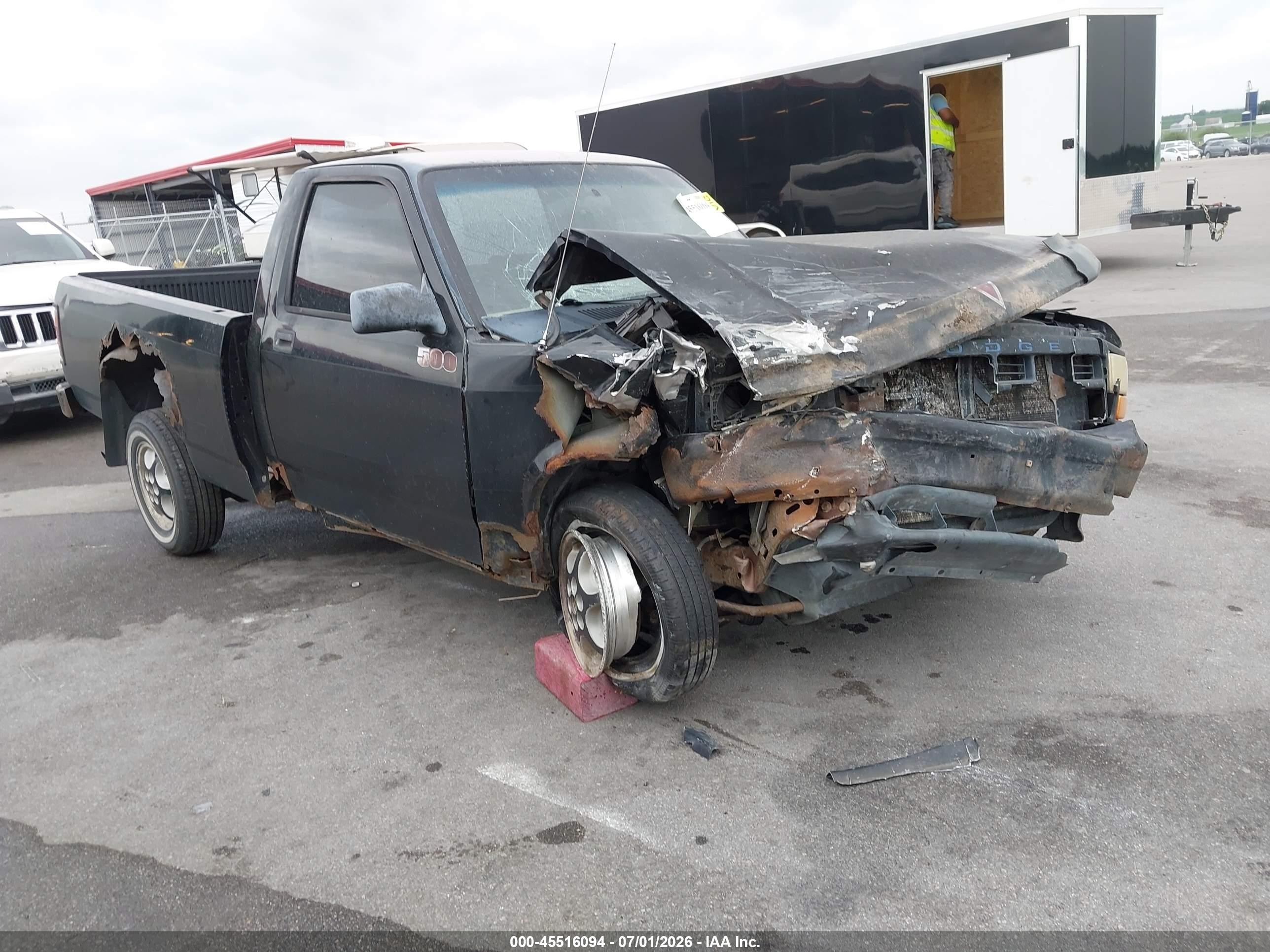 1994 Dodge Dakota, VIN 1B7FL26XXRW132632 — Перед
