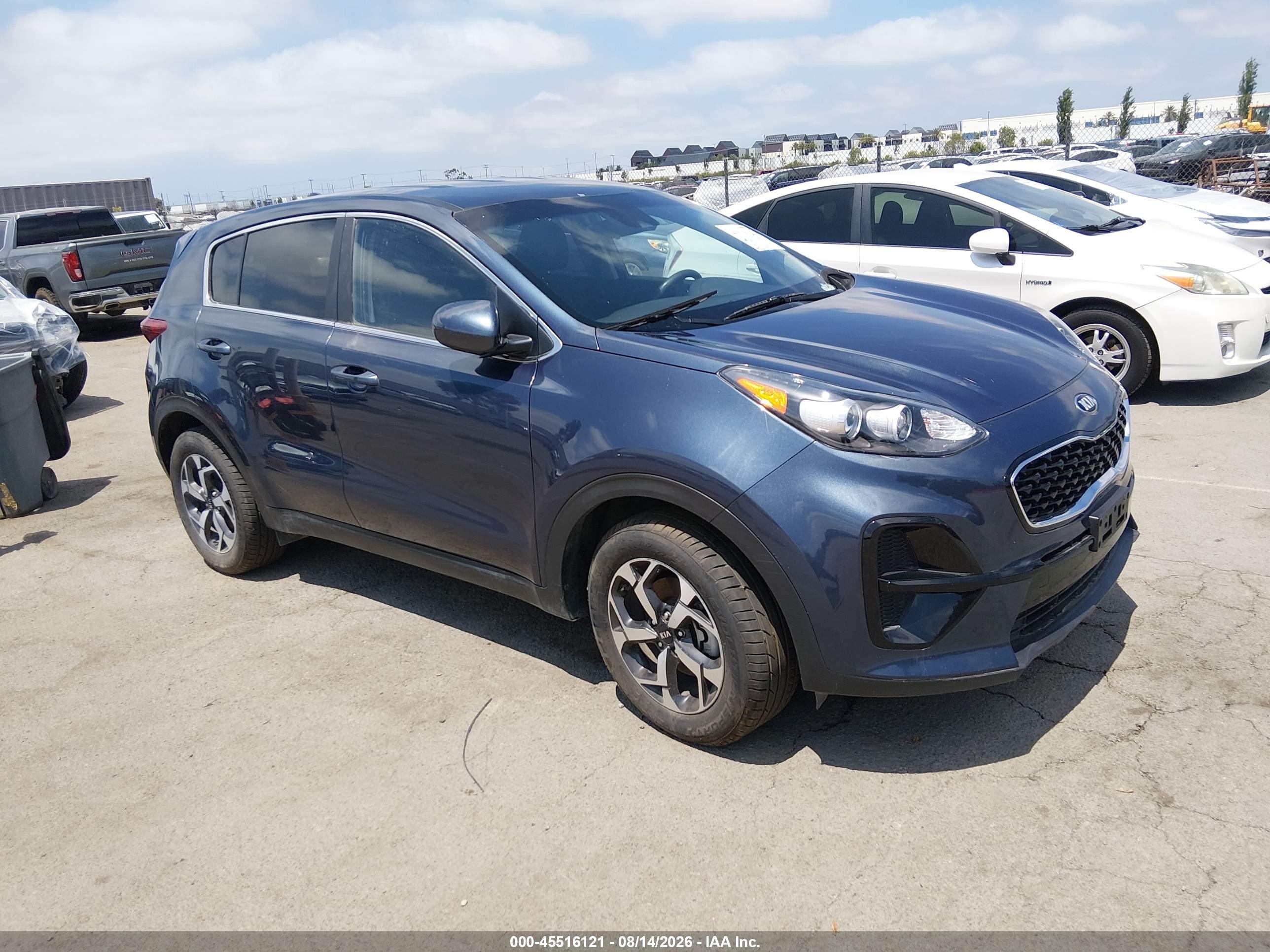 2021 Kia Sportage LX, VIN KNDPM3AC6M7901366 — Front end