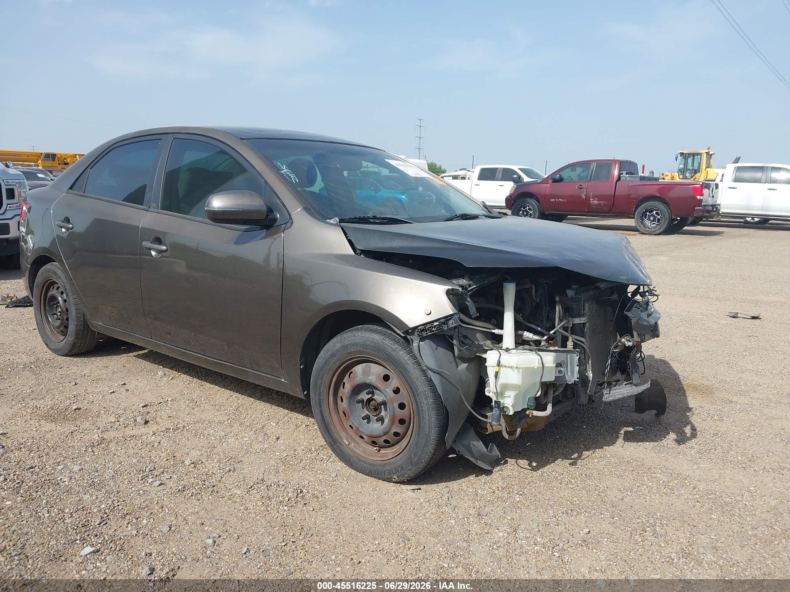 2012 Kia Forte EX, VIN KNAFU4A2XC5475567 — Перед