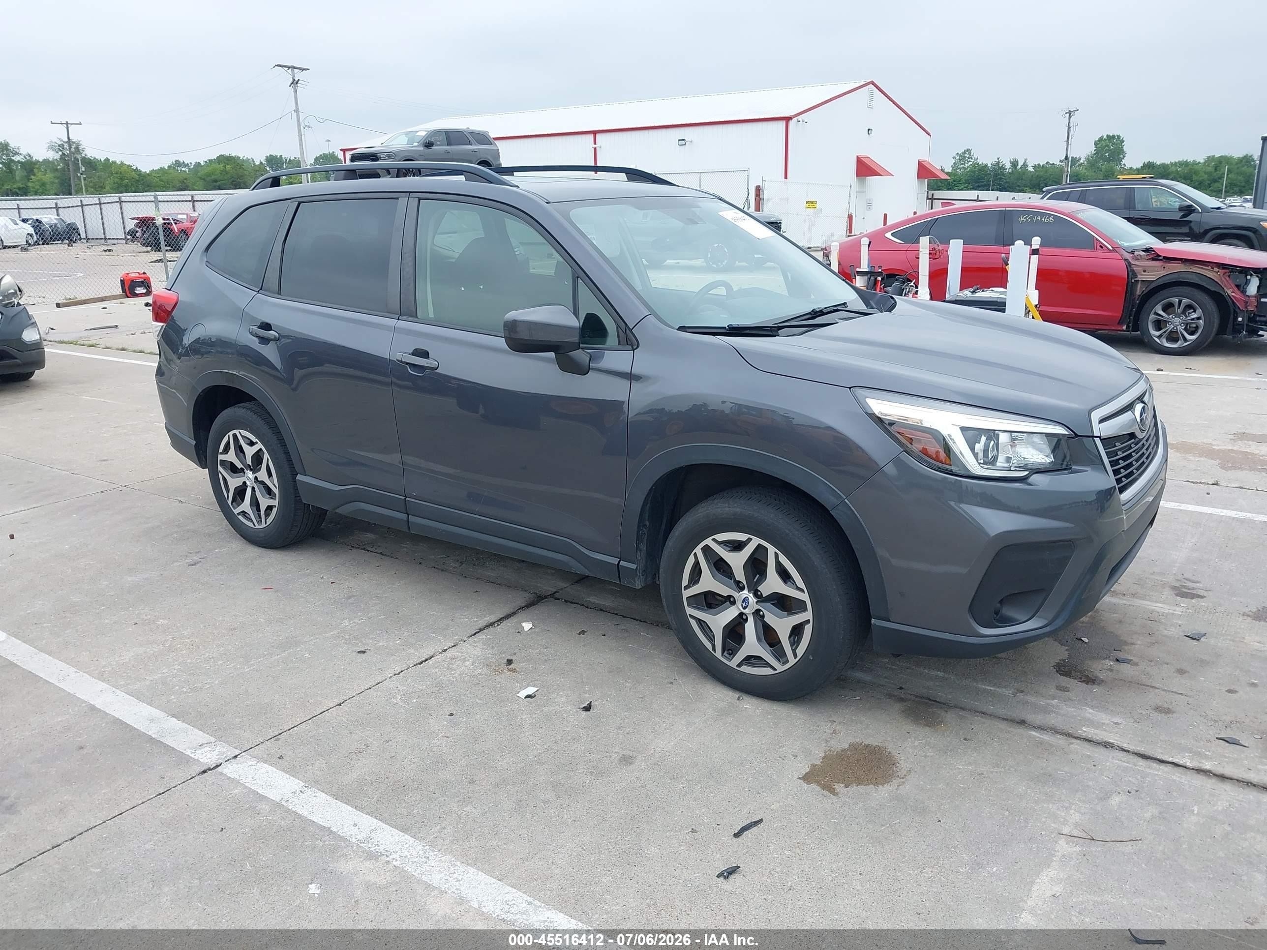 2020 Subaru Forester Premium, VIN JF2SKAJC3LH584130 — Rear end