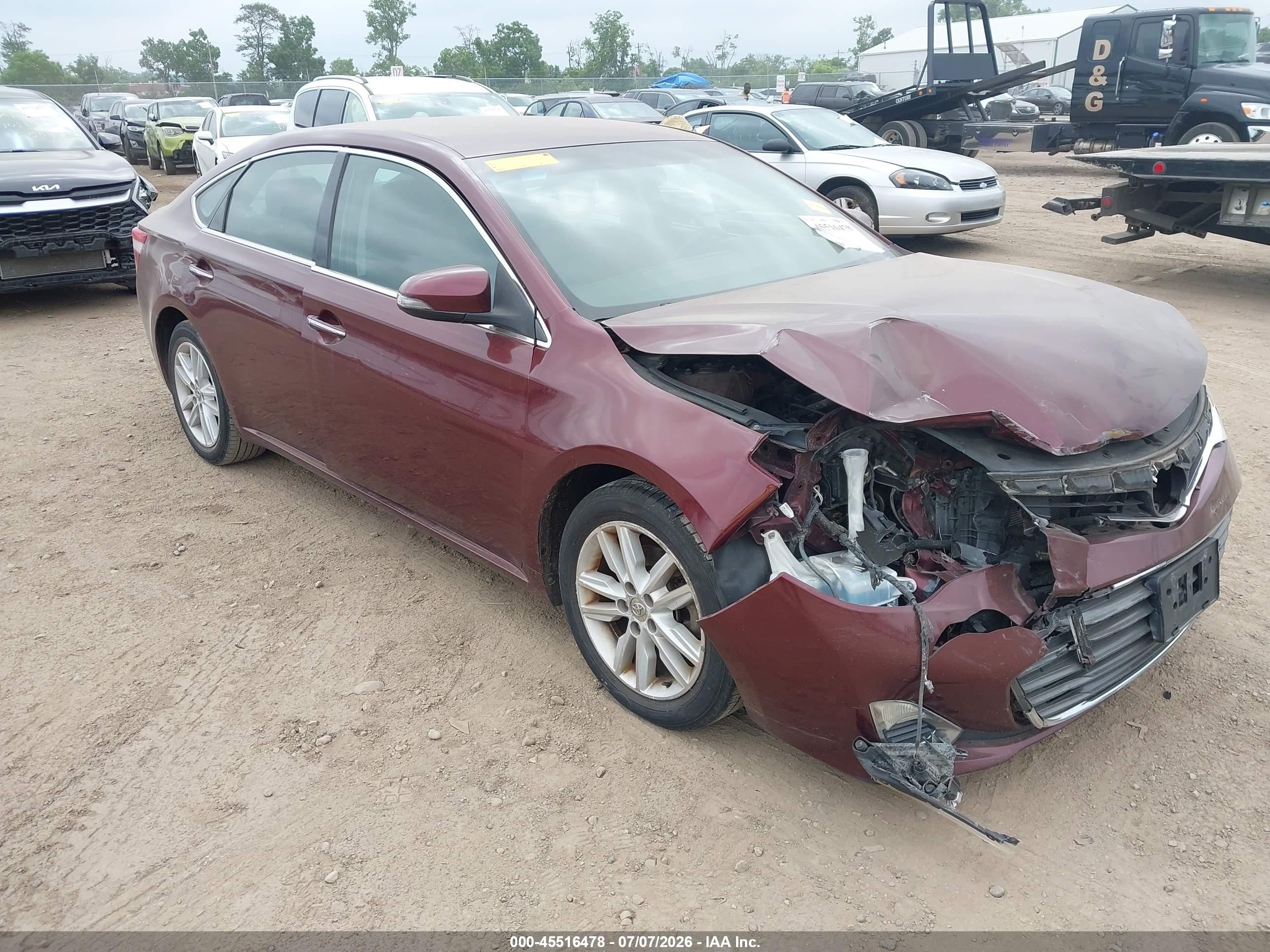 2013 Toyota Avalon XLE Touring, VIN 4T1BK1EB6DU035655 — Front end