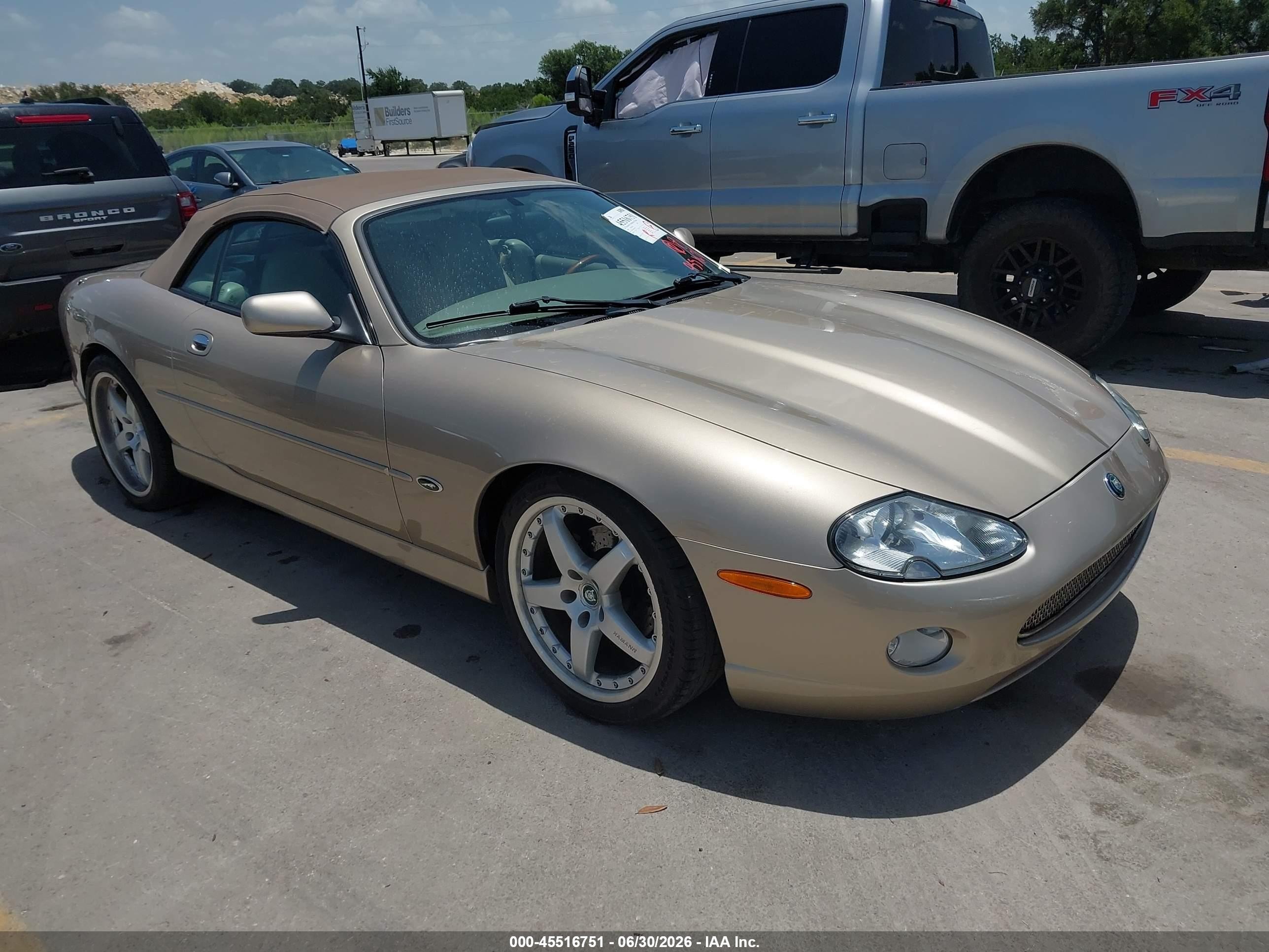 1998 Jaguar XK, VIN SAJGX2242WC020975 — Normal wear