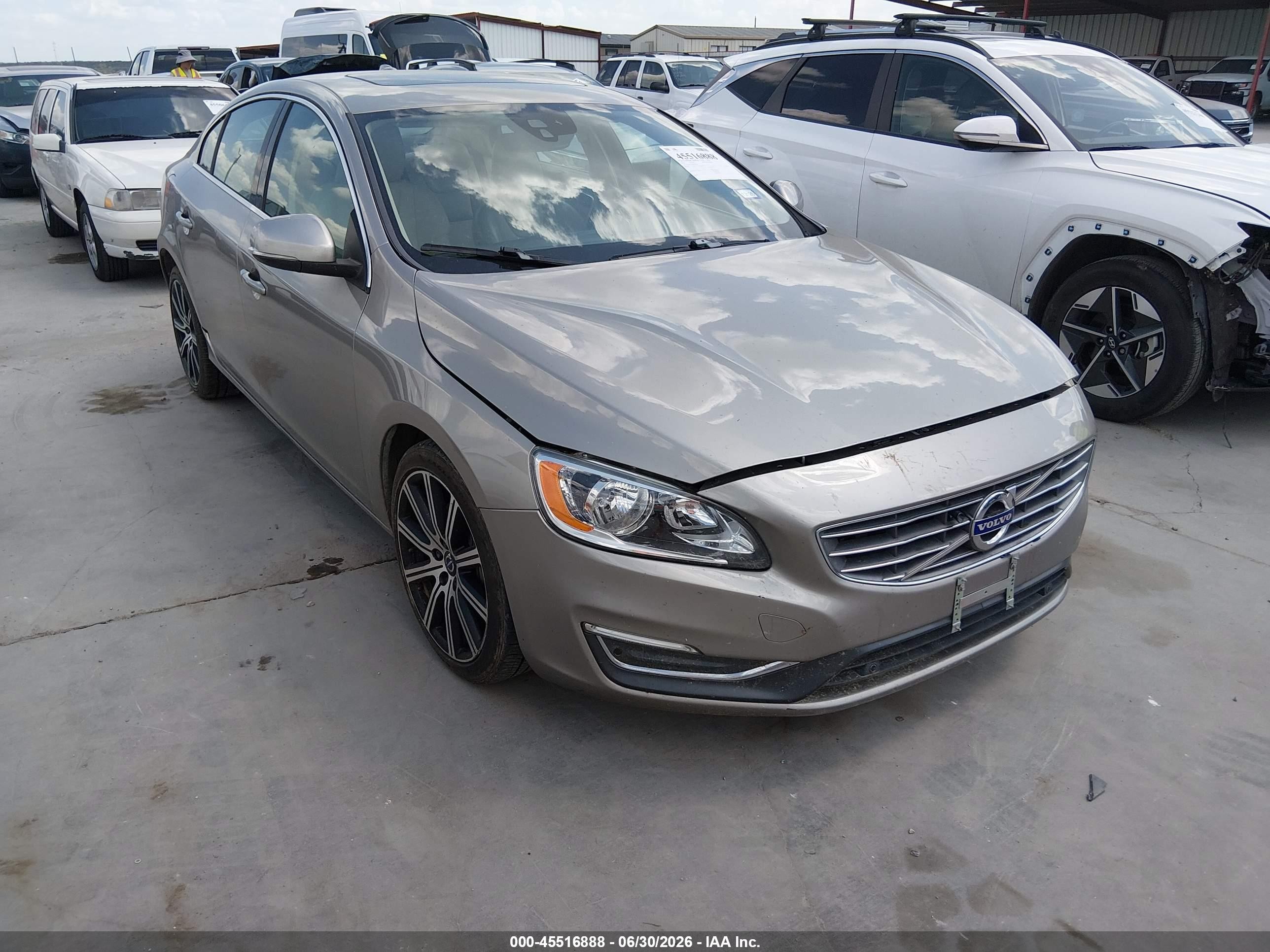 2016 Volvo S60 T5 Premier, VIN LYV612TK8GB107956 — Normal wear