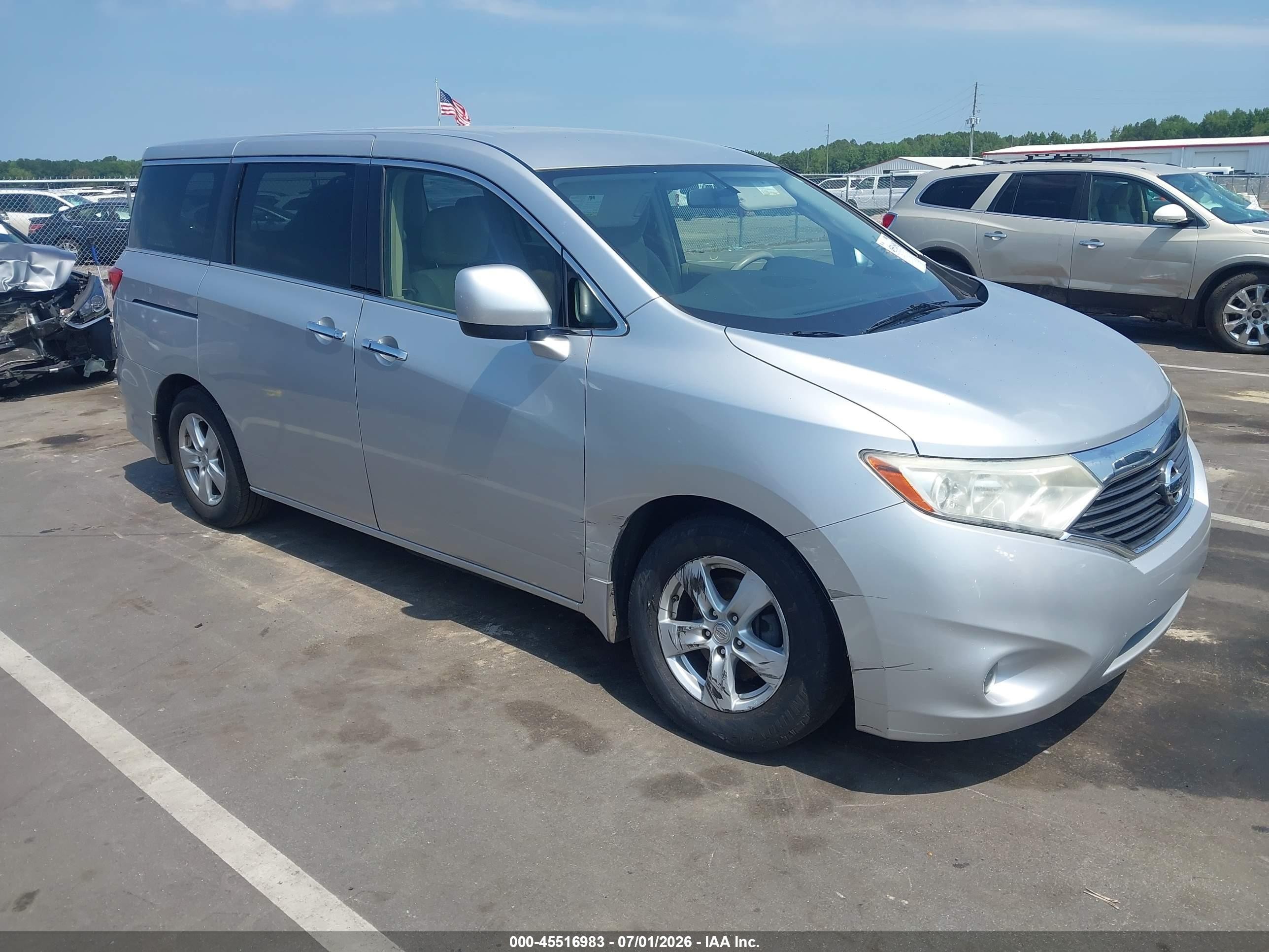 2013 Nissan Quest SV, VIN JN8AE2KP3D9068388 — Front end