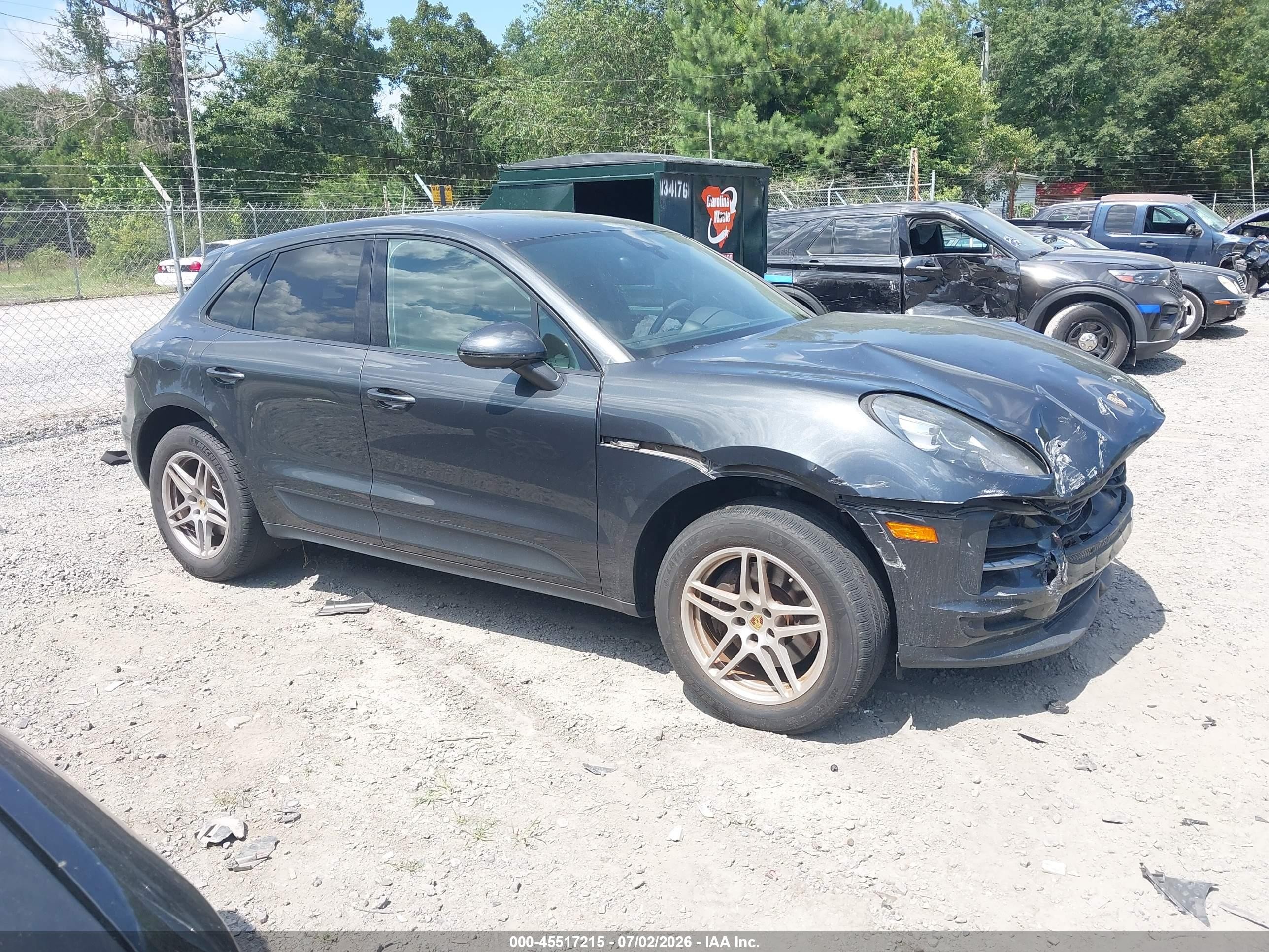 2020 Porsche Macan, VIN WP1AA2A58LLB00467 — Front end
