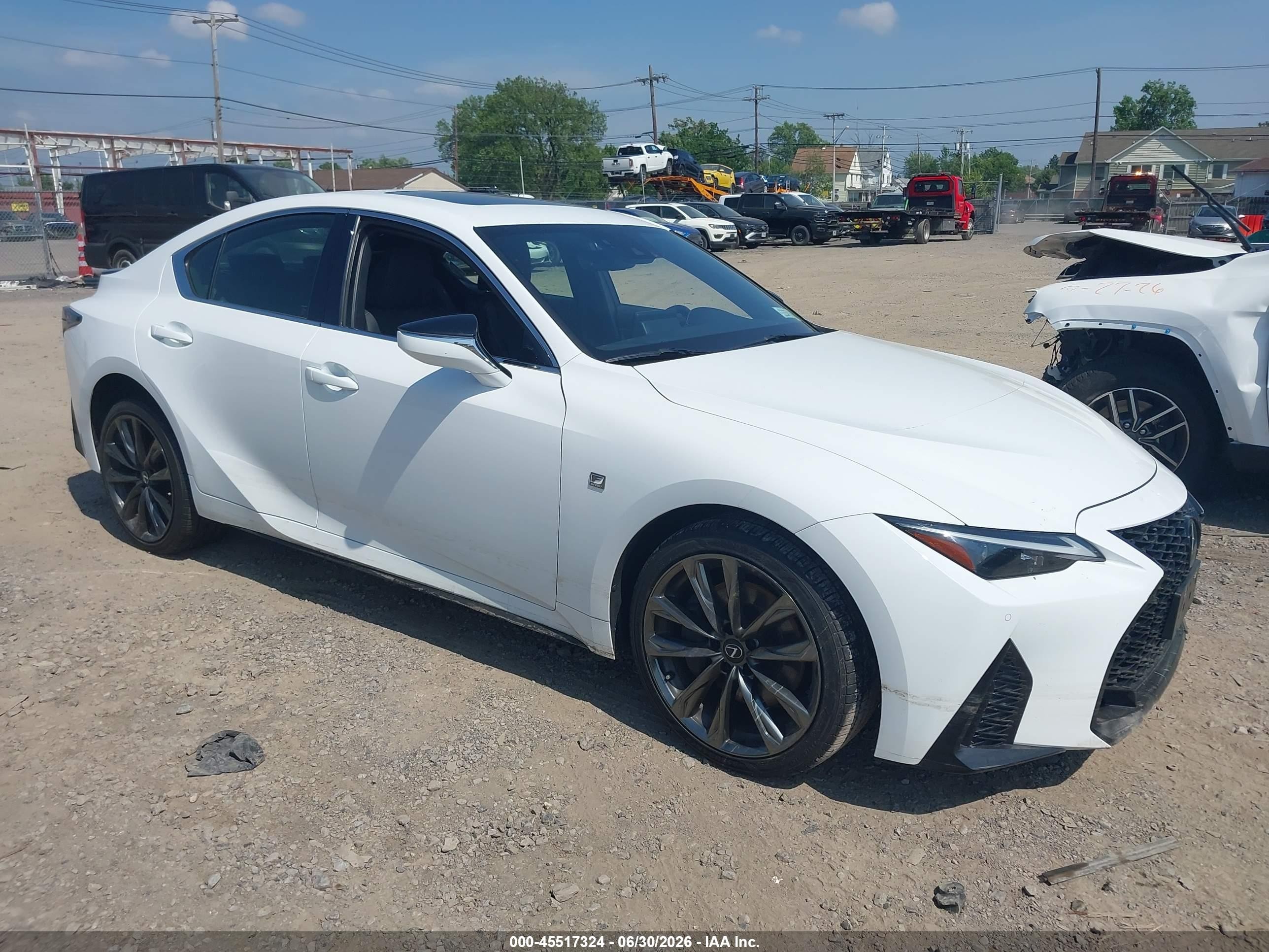 2022 Lexus IS 350 F Sport, VIN JTHGZ1E23N5023642 — Днище