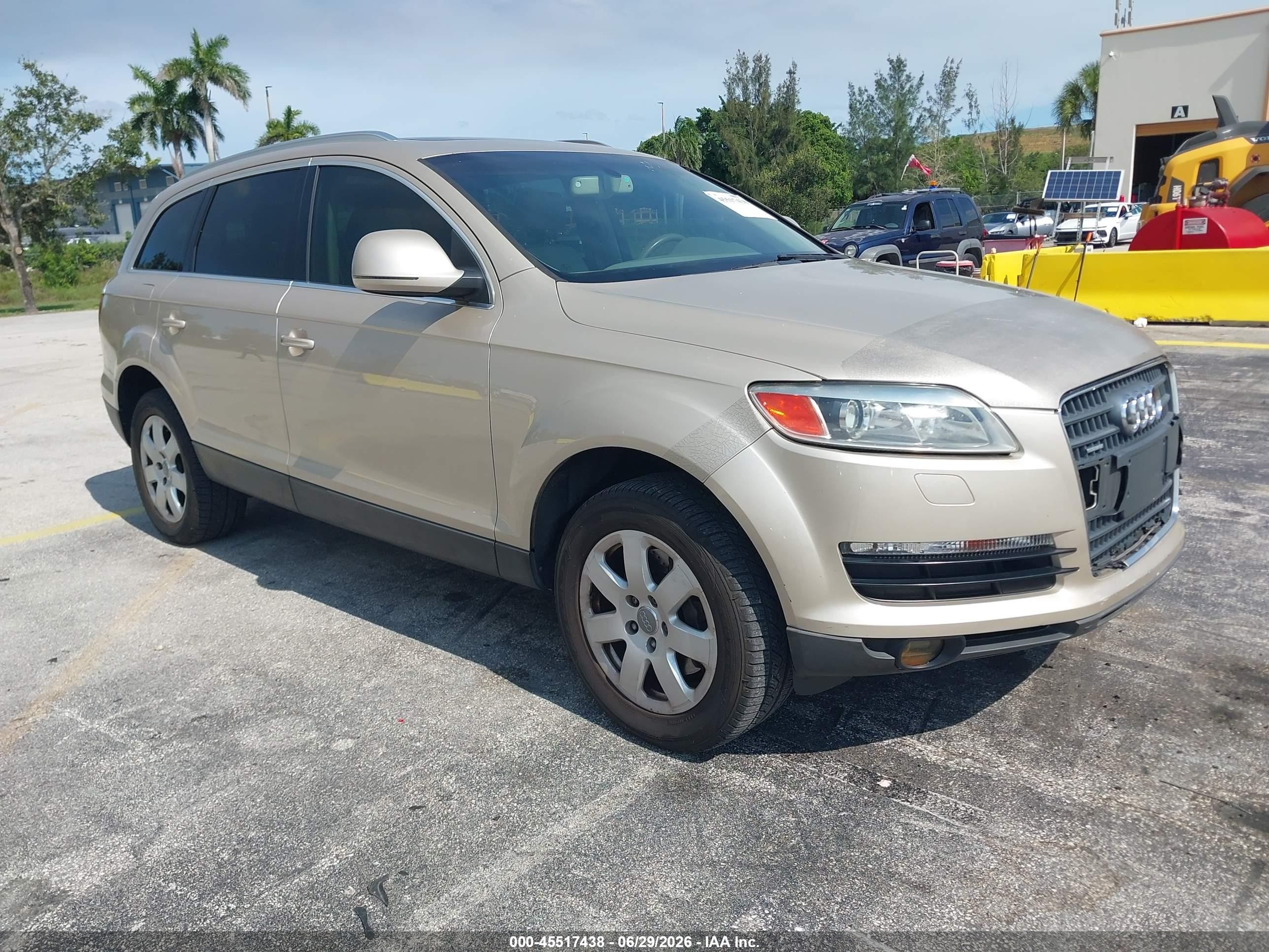2007 Audi Q7 Premium, VIN WA1BY94L77D096989 — Normal wear