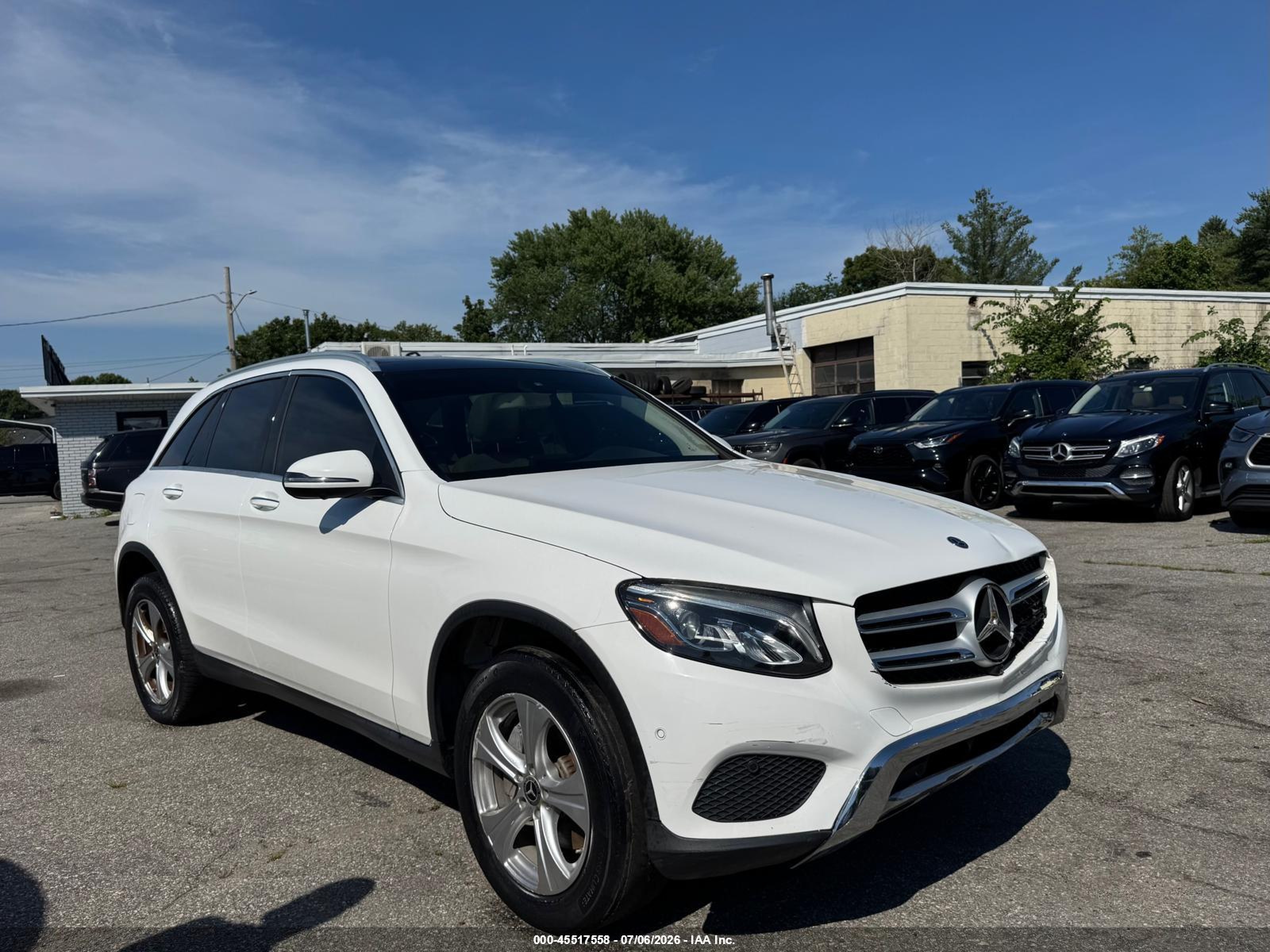 2018 Mercedes-Benz GLC 300, VIN WDC0G4JB8JV016447 — Not stated