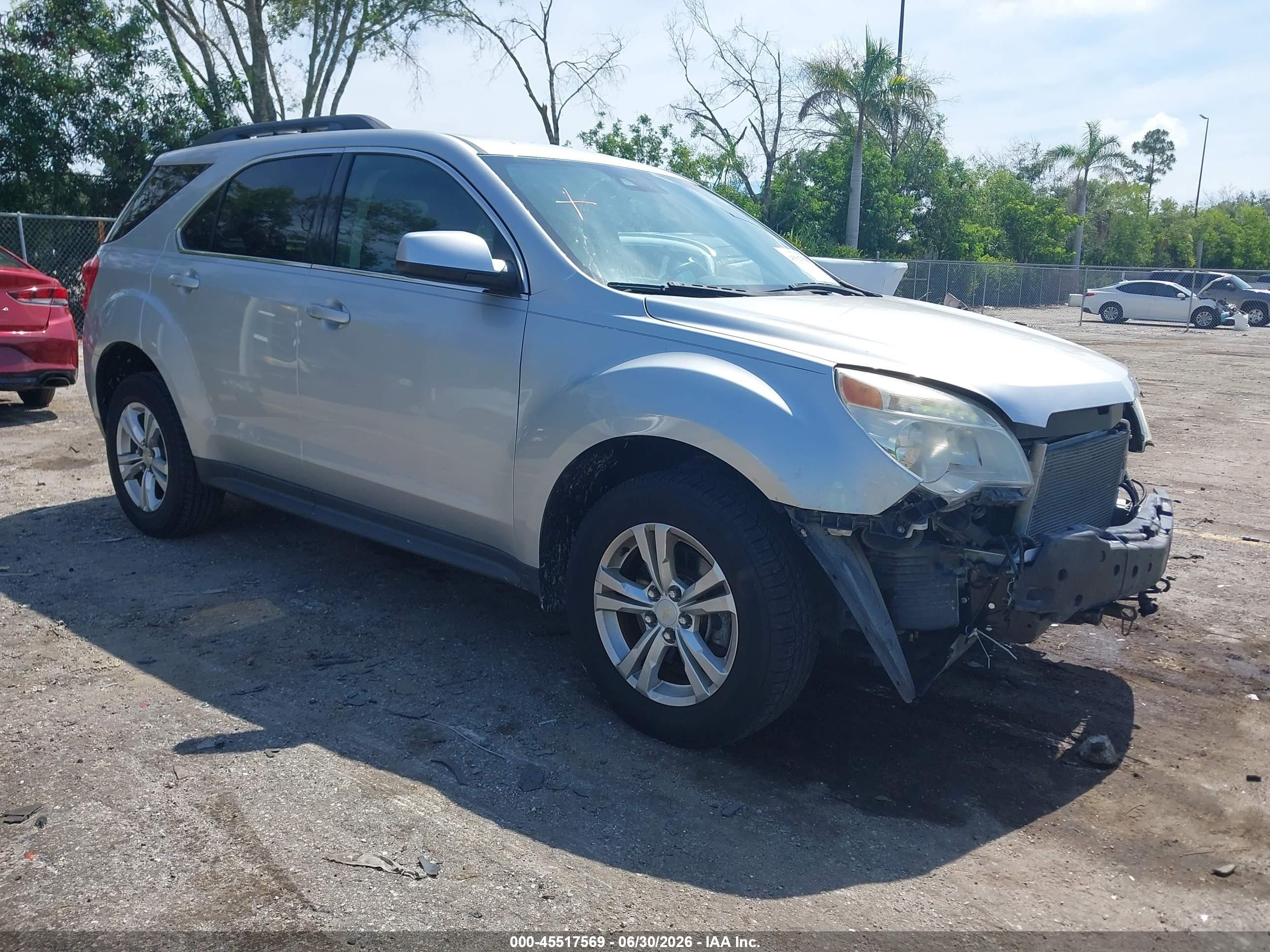 2015 Chevrolet Equinox LT, VIN 2GNALCEK7F1181366 — Front end