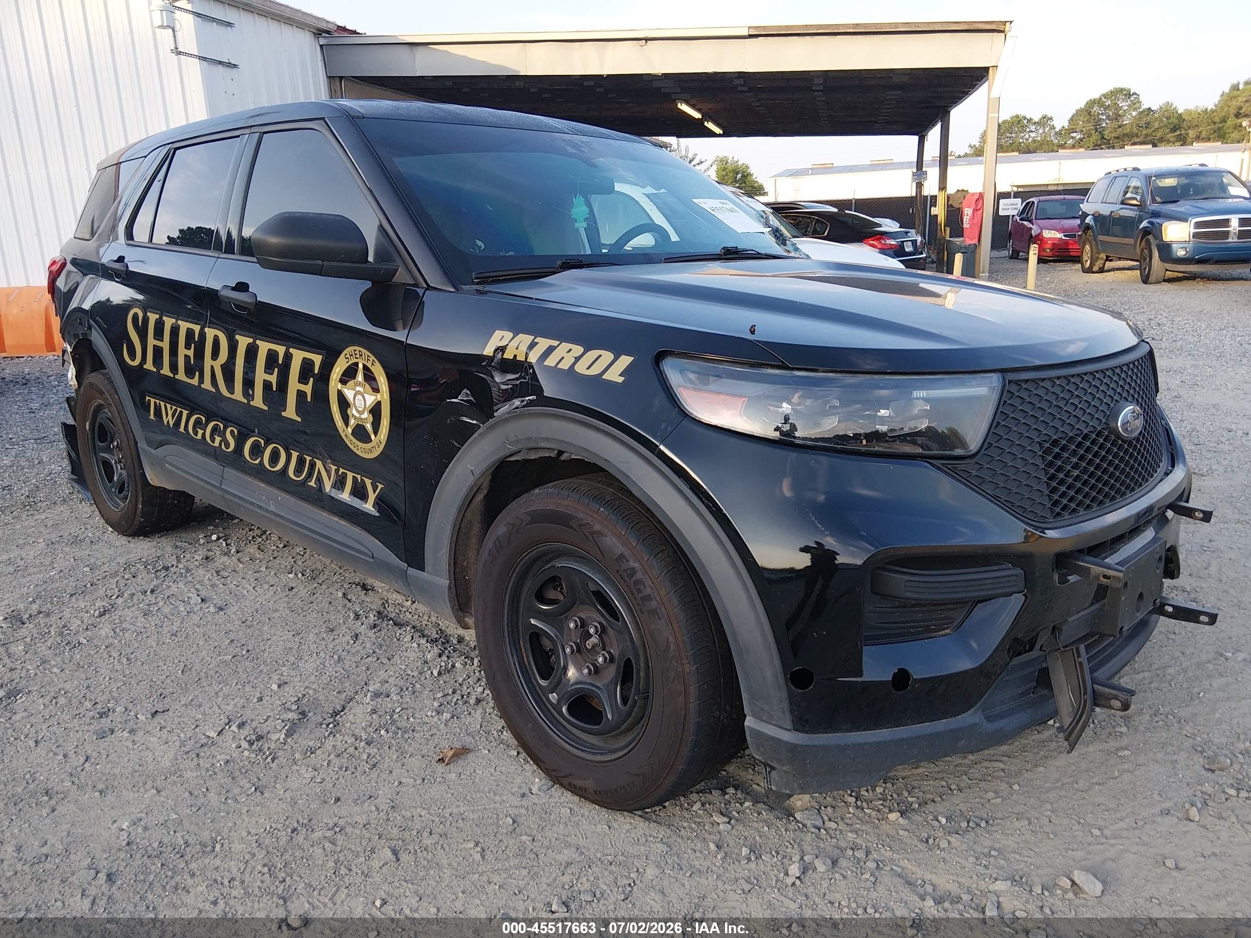 2021 Ford Police Interceptor Utility, VIN 1FM5K8AB7MGB24662 — Бок