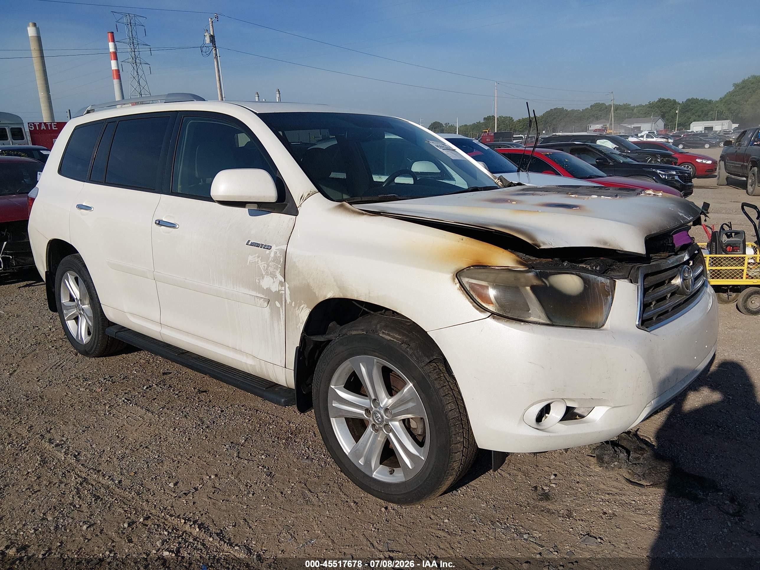 2008 Toyota Highlander Limited, VIN JTEES42A882082004 — Engine fire