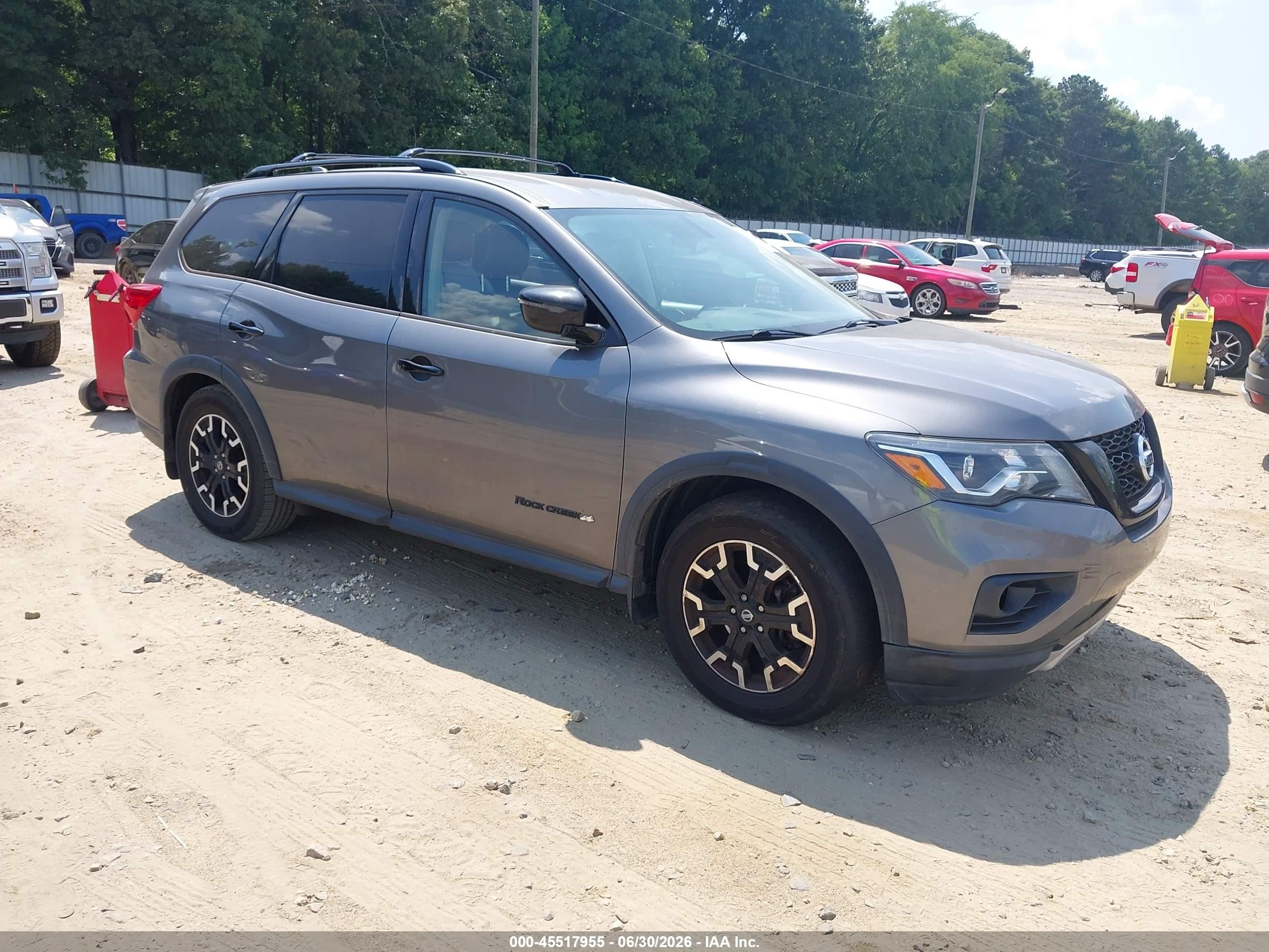 2019 Nissan Pathfinder S, VIN 5N1DR2MN8KC613103 — Side