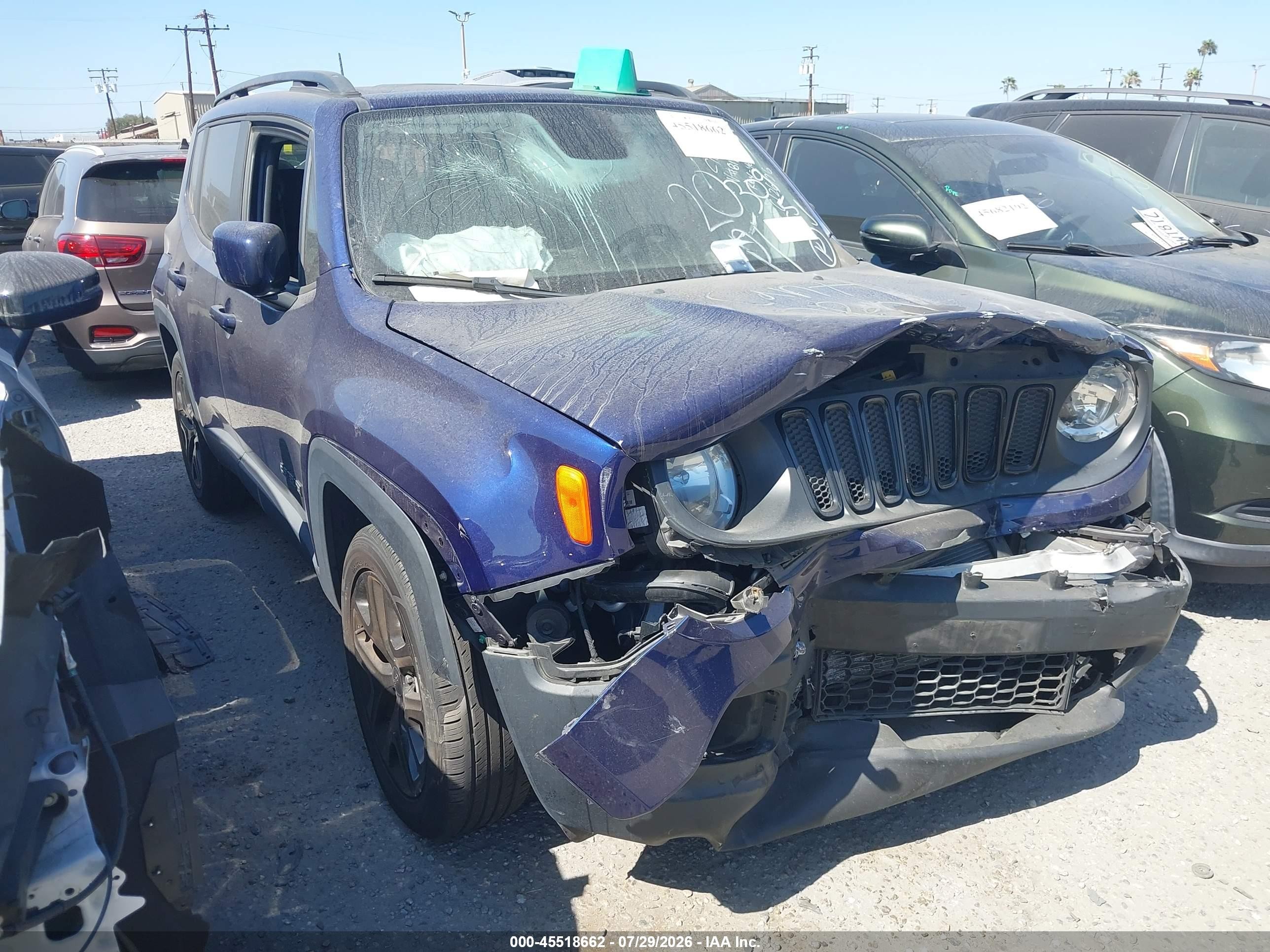 2018 Jeep Renegade Latitude, VIN ZACCJABB8JPH78184 — Front end