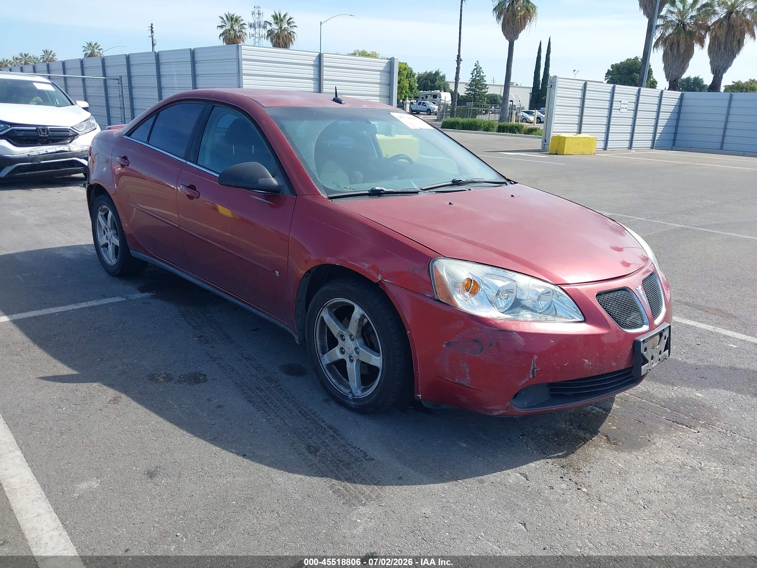2008 Pontiac G6, VIN 1G2ZG57N384119011 — Front end