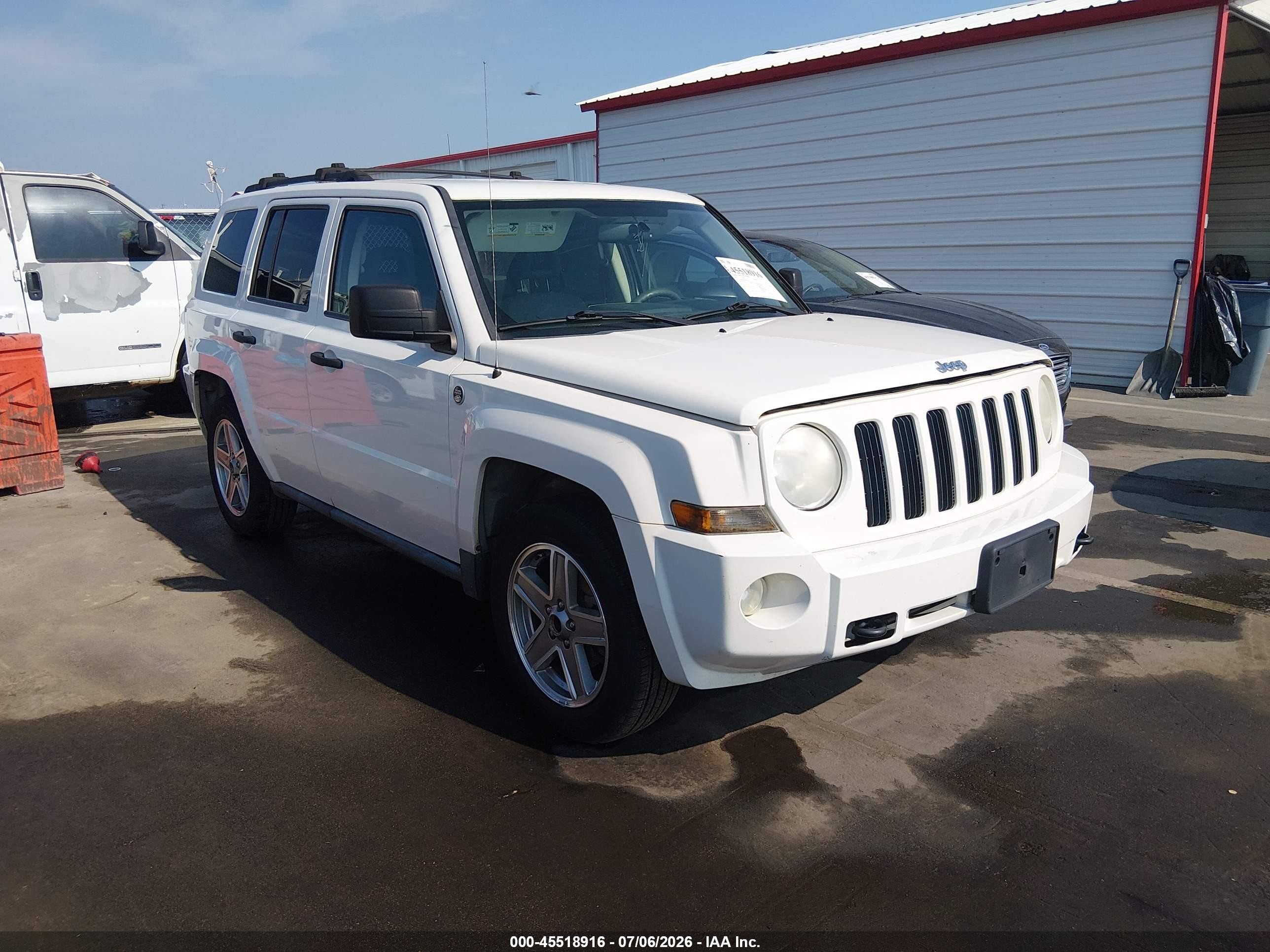 2007 Jeep Patriot Sport, VIN 1J8FF28W57D365704 — Rear end