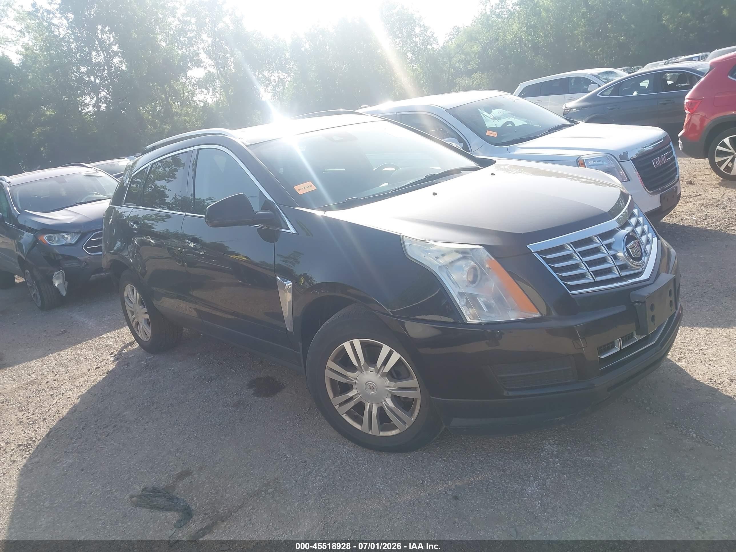 2016 Cadillac SRX Luxury Collection, VIN 3GYFNEE37GS501170 — Rear end