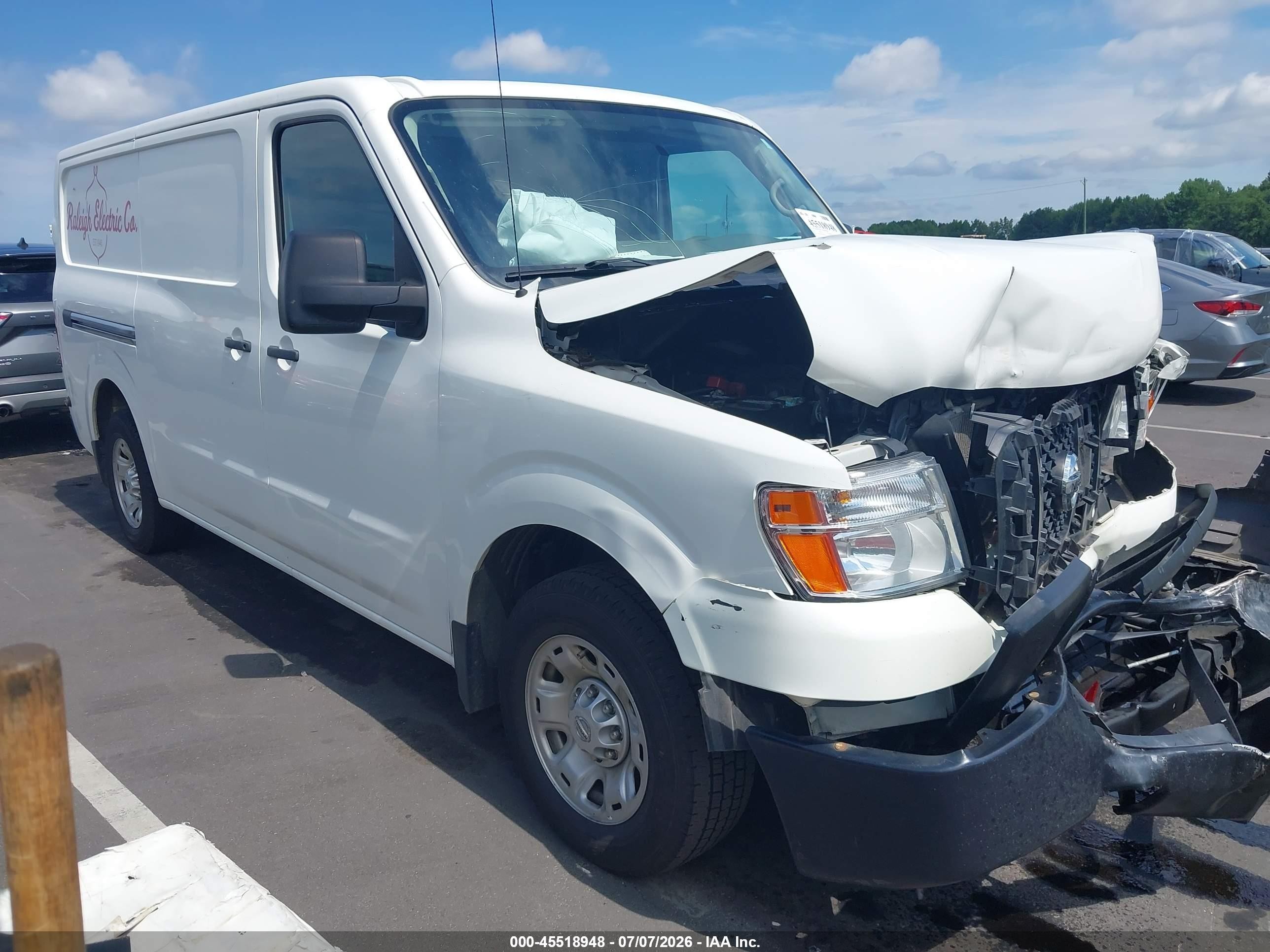 2021 Nissan NV Cargo SV, VIN 1N6BF0KM0MN800522 — Front end