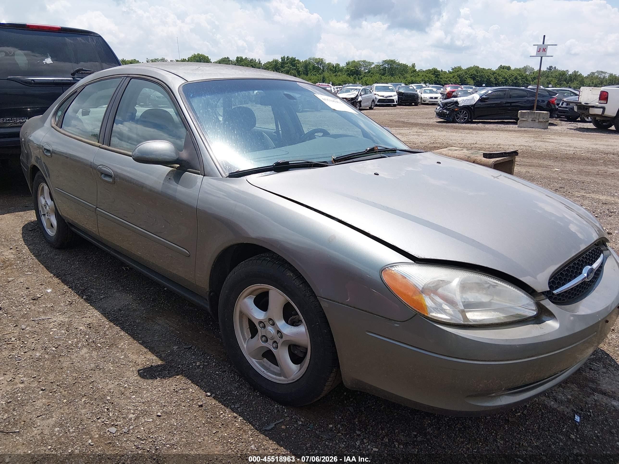 2003 Ford Taurus SE Standard, VIN 1FAFP53U43G237058 — Normal wear