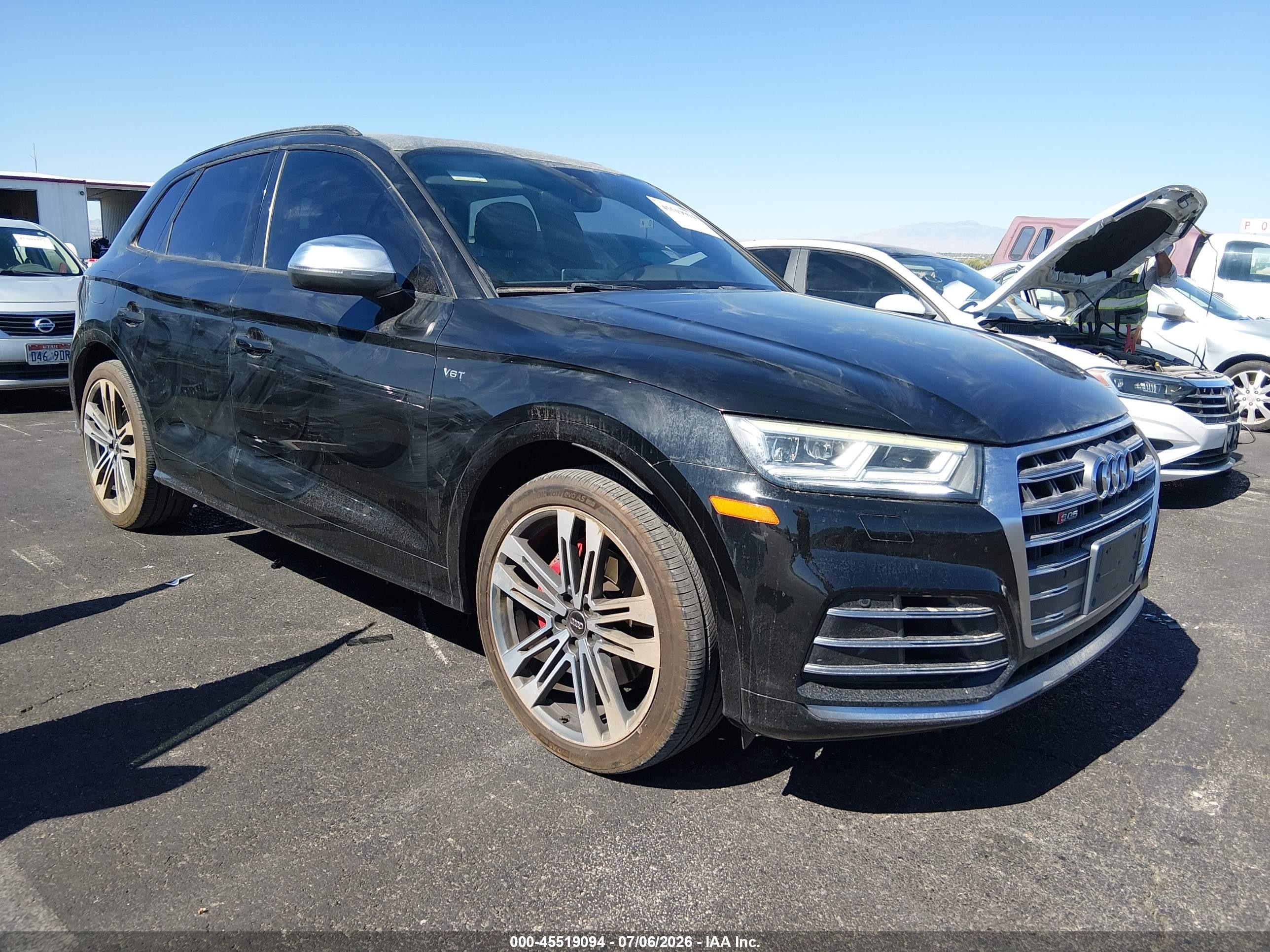 2018 Audi SQ5 Premium Plus, VIN WA1A4AFY2J2024523 — Механическое