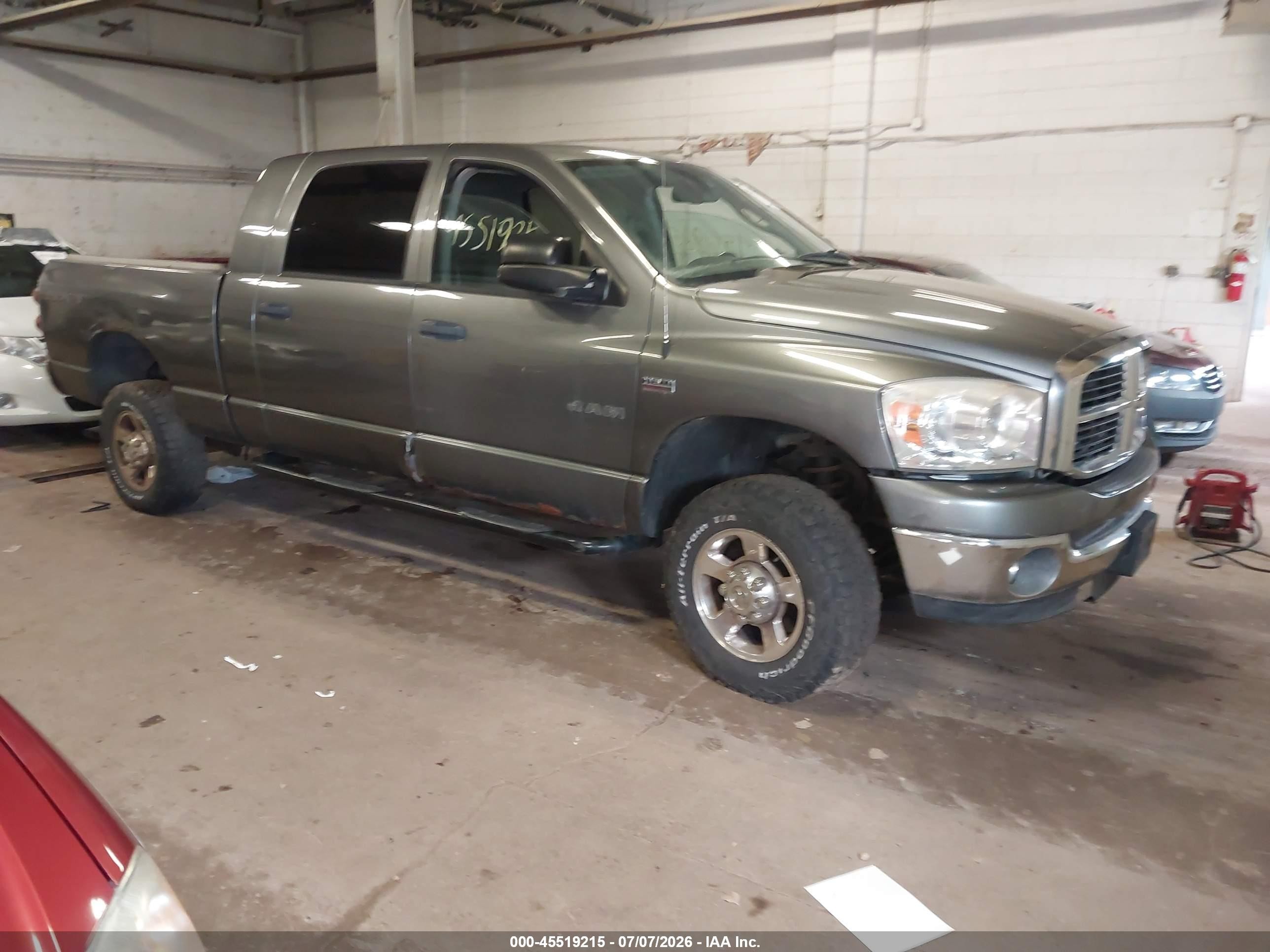 2009 Dodge 2500 SXT, VIN 3D7KS29TX9G546587 — Бок