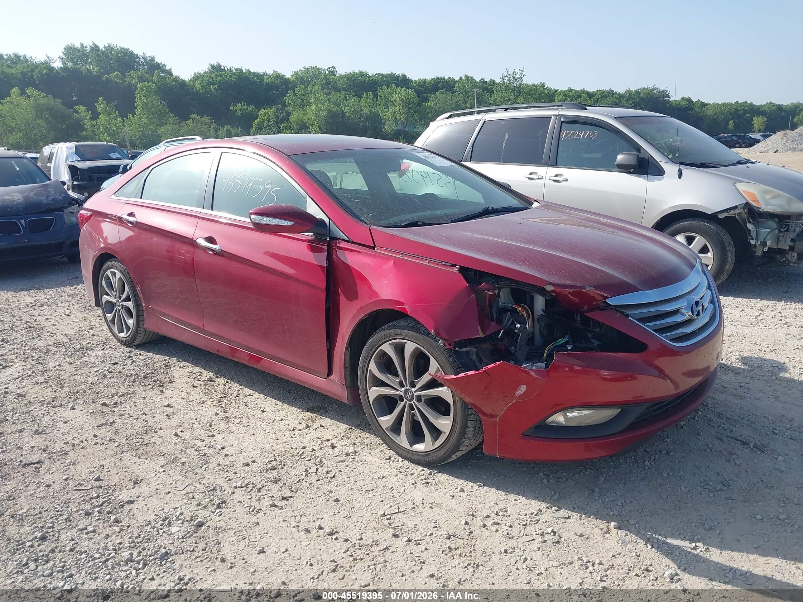 2014 Hyundai Sonata SE, VIN 5NPEC4AC2EH837369 — Front end