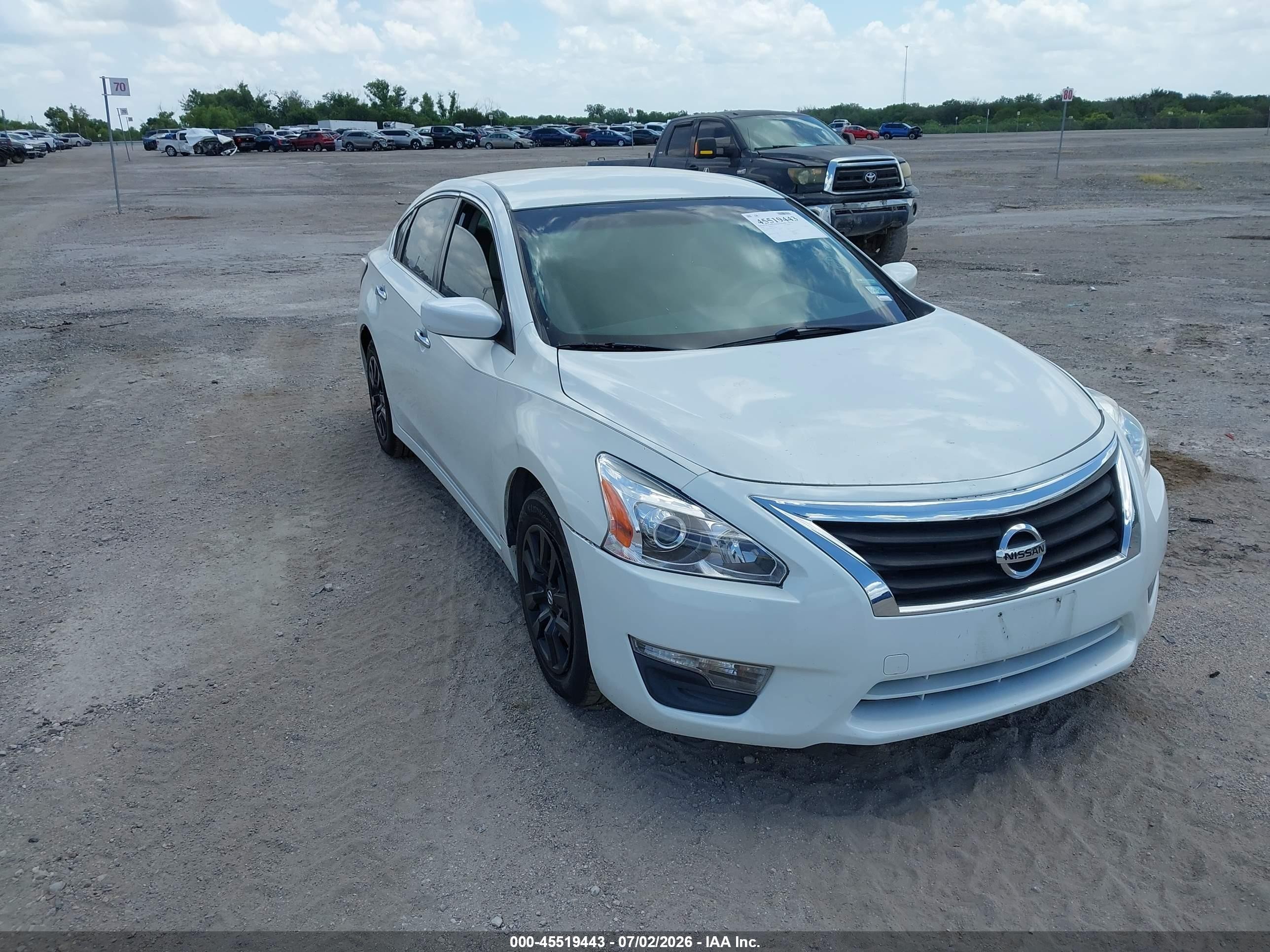 2014 Nissan Altima S, VIN 1N4AL3AP4EN217981 — Repossession