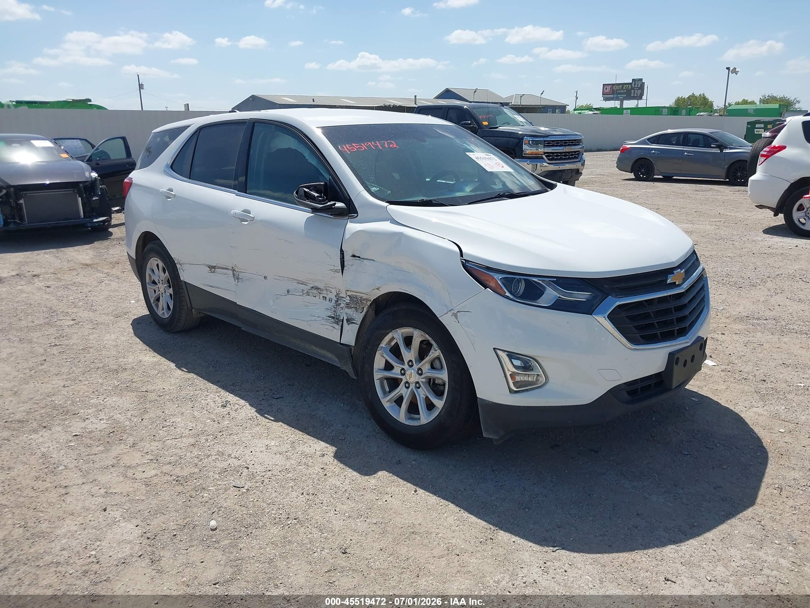 2018 Chevrolet Equinox LT, VIN 2GNAXJEV4J6235222 — Side