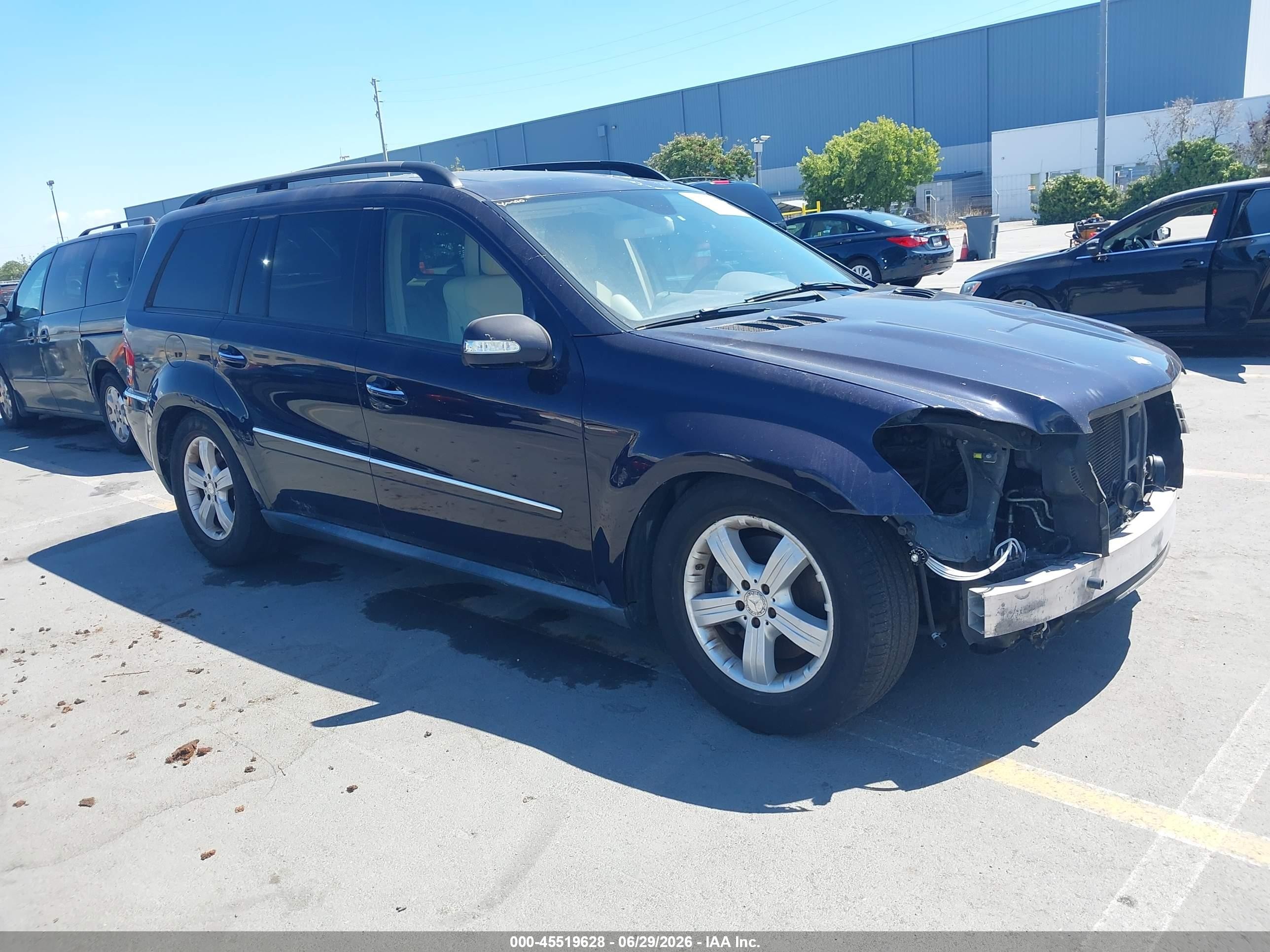 2008 Mercedes-Benz GL 450, VIN 4JGBF71E38A338388 — Normal wear