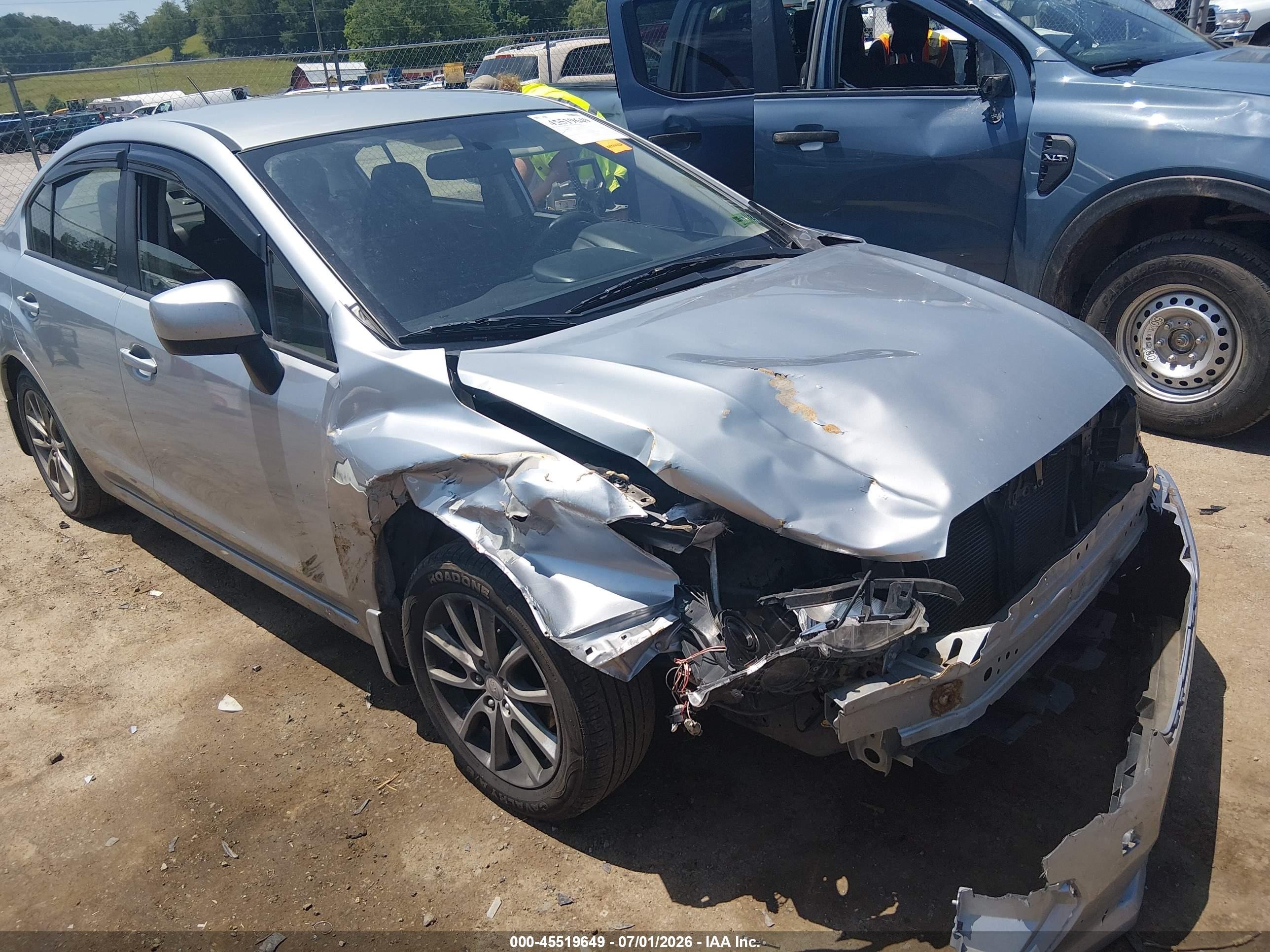 2014 Subaru Impreza Premium, VIN JF1GJAC68EH021775 — Front end