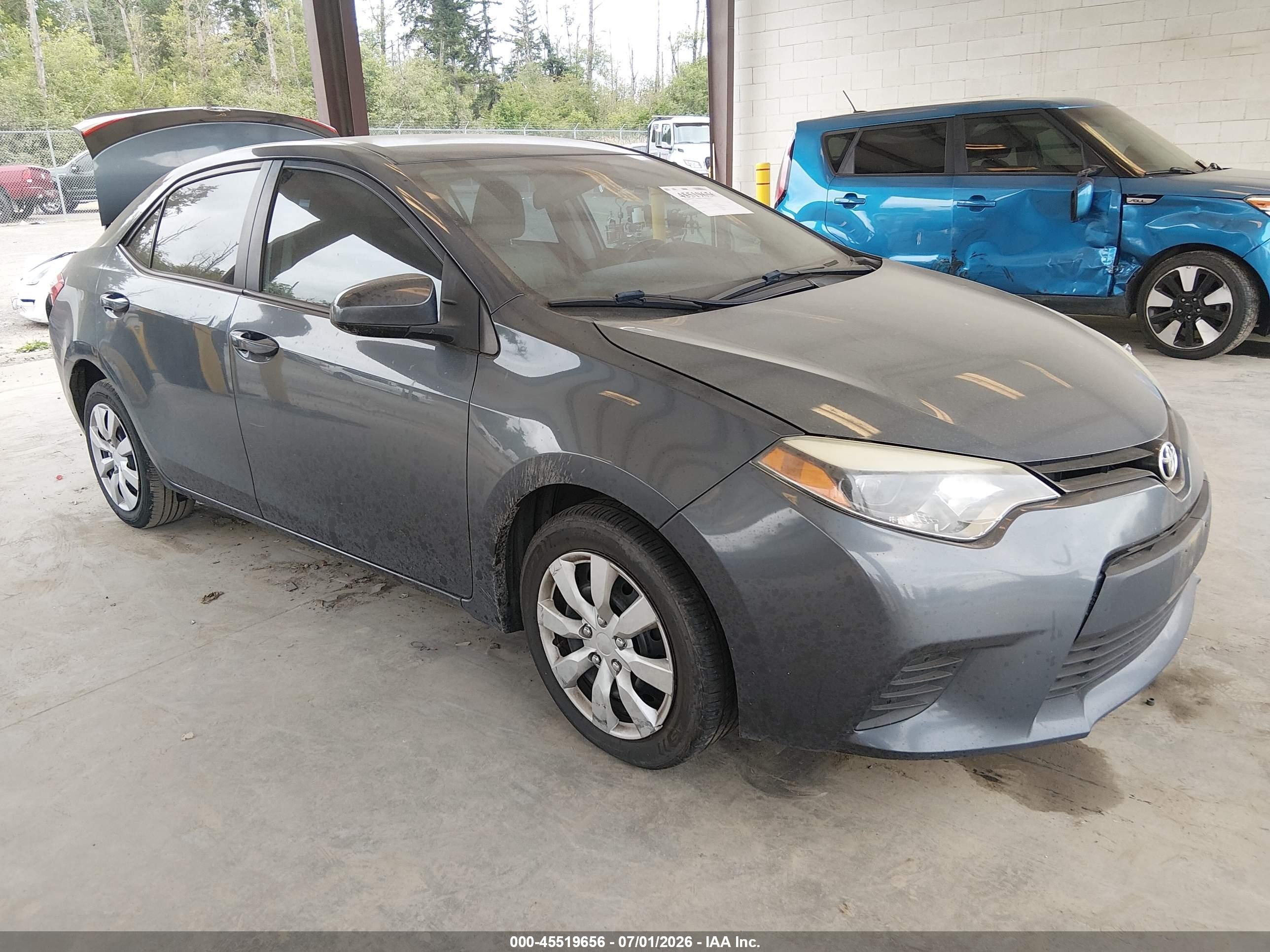 2014 Toyota Corolla LE, VIN 2T1BURHE3EC127243 — Rear end