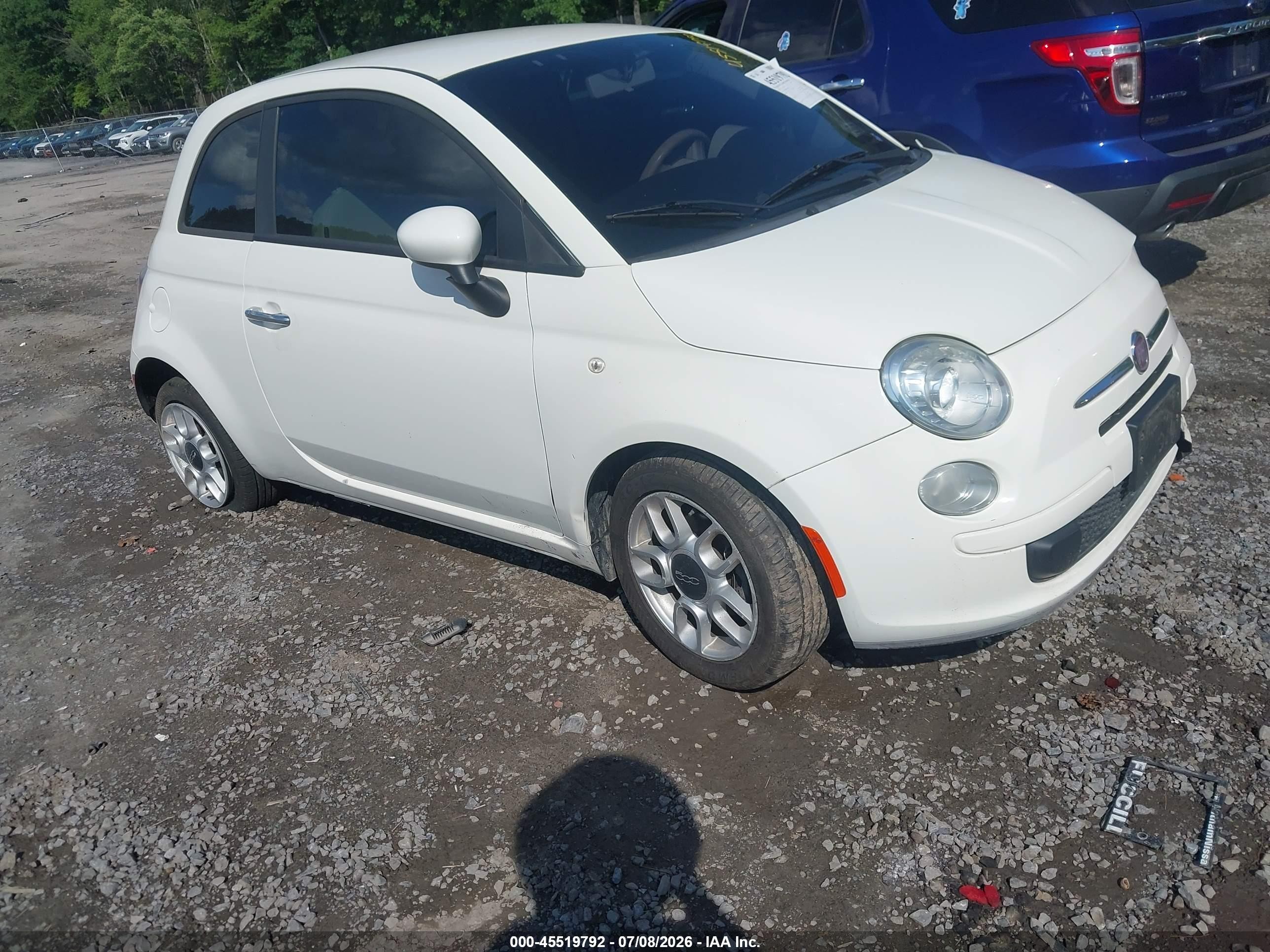 2012 FIAT 500 Pop, VIN 3C3CFFAR0CT203266 — Front end