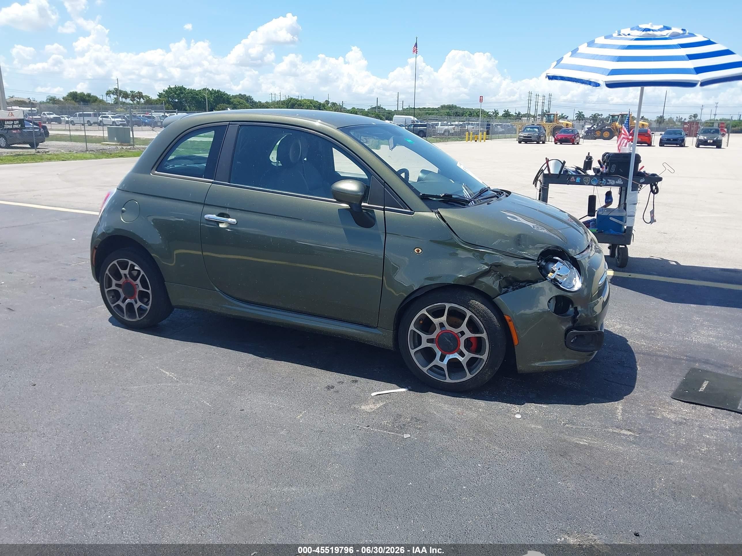 2012 FIAT 500 Sport, VIN 3C3CFFBR1CT109041 — Front end
