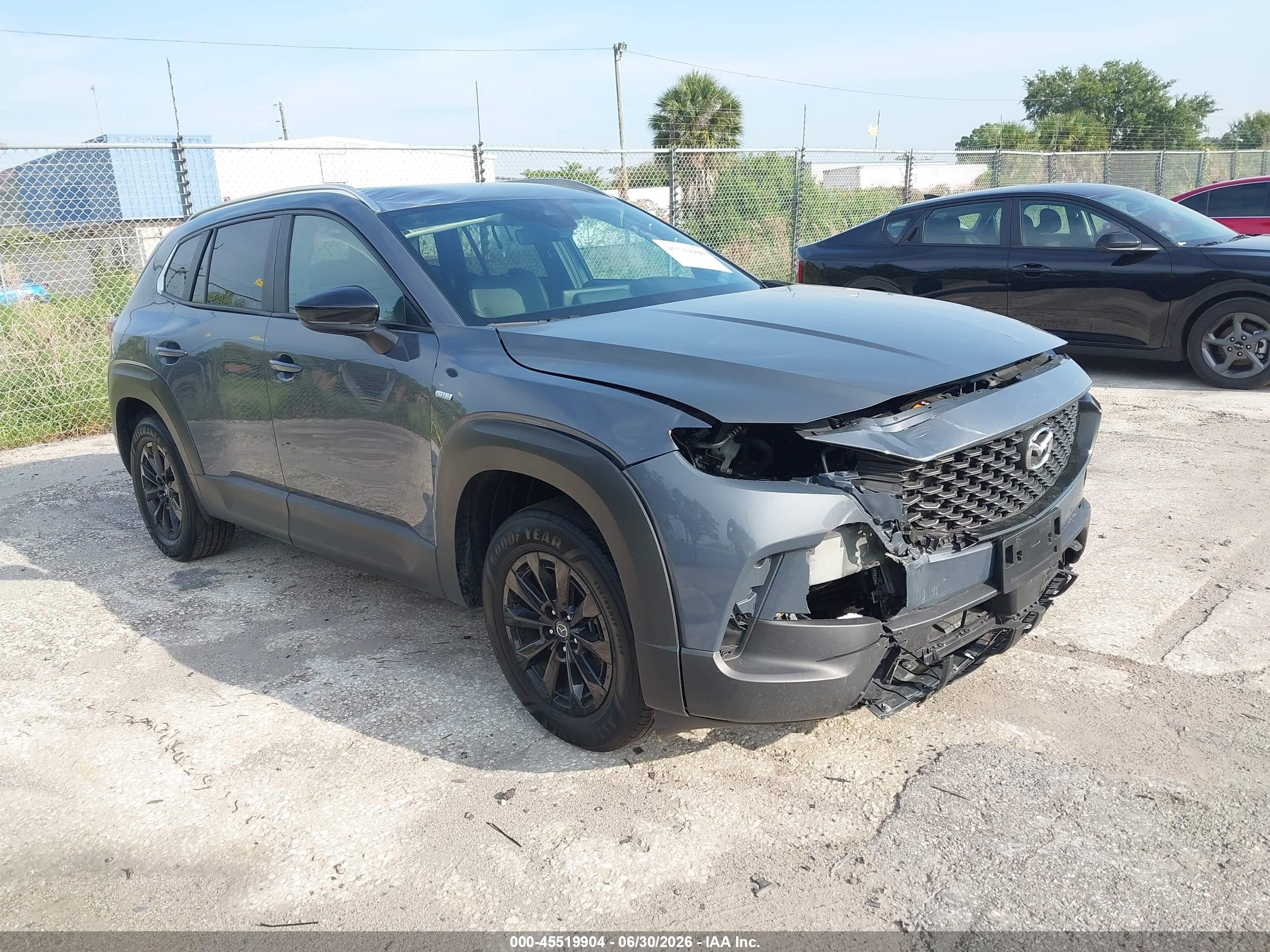 2025 Mazda CX-50 Hybrid Preferred Package, VIN 7MMVAABW0SN130974 — Front end