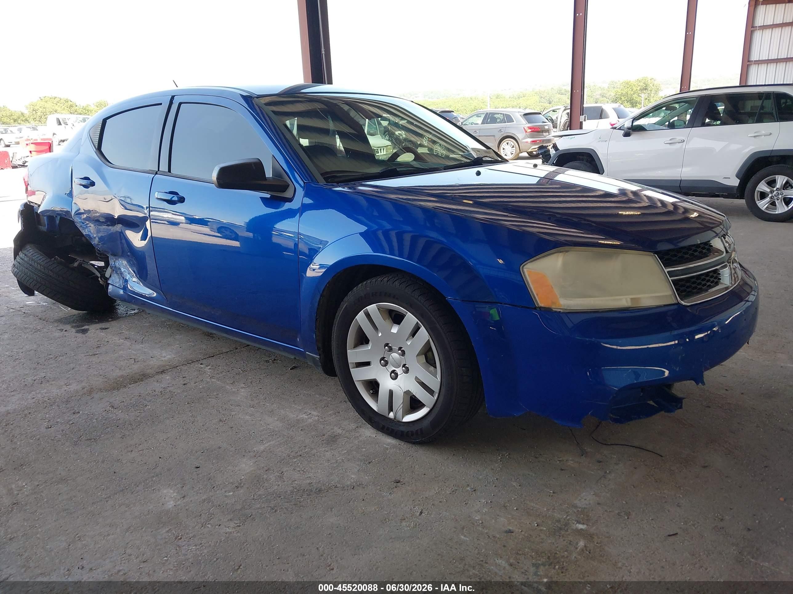 2013 Dodge Avenger SE, VIN 1C3CDZAB4DN581263 — Бок