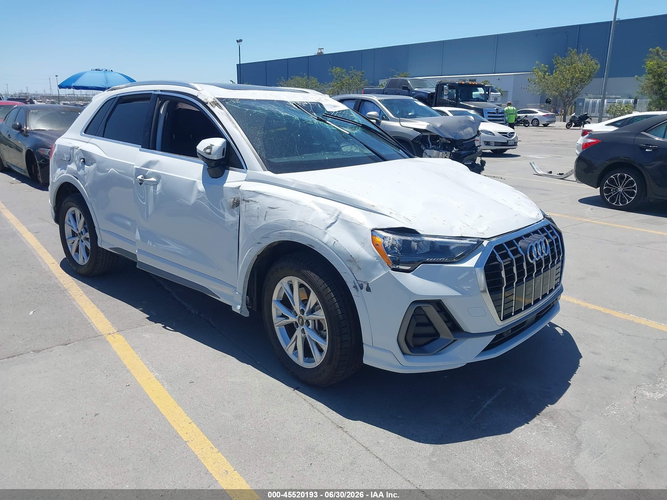 2022 Audi Q3 S line Premium, VIN WA1DECF30N1149252 — Опрокидывание