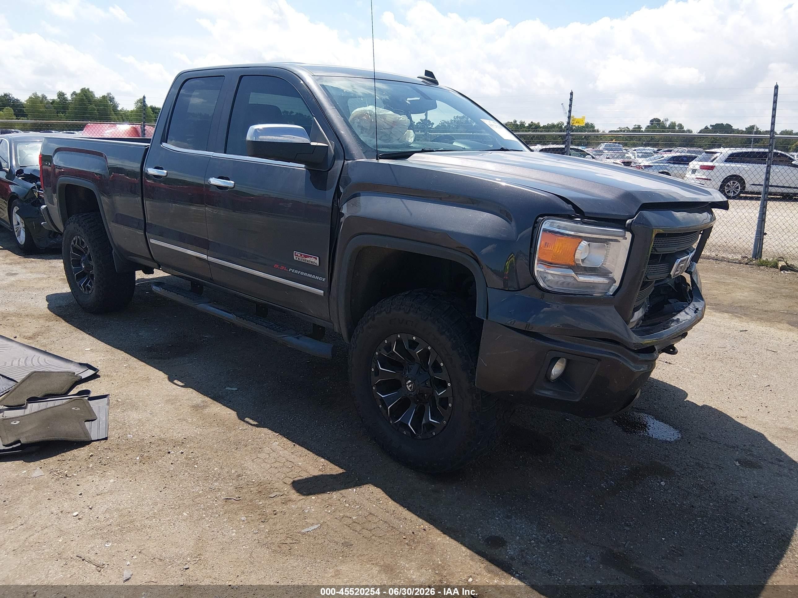 2015 GMC Sierra 1500 SLE, VIN 1GTV2UEC9FZ179444 — Front end