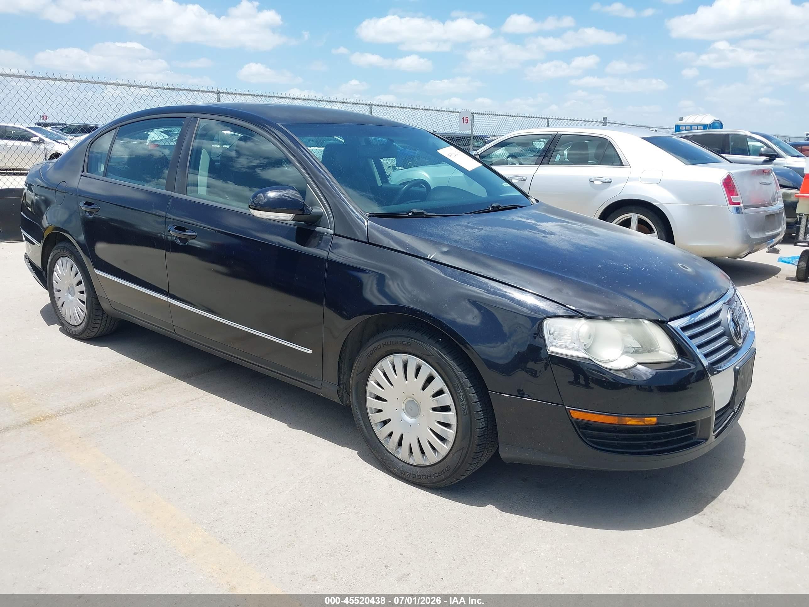 2006 Volkswagen Passat Value Edition, VIN WVWAK73C26P200536 — Зад